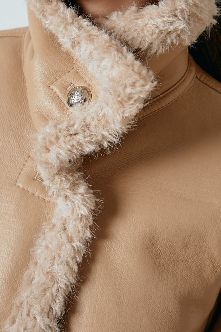 リバーシブルボアアウター