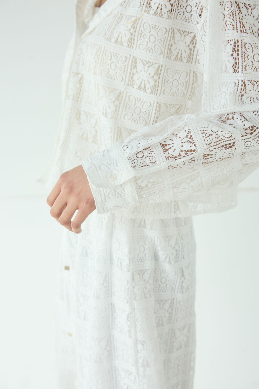 [SET]デニムオーバーサイズジャケット+パッチワークレースイージーパンツ+パッチワークレースショート丈フードシャツ(3set)