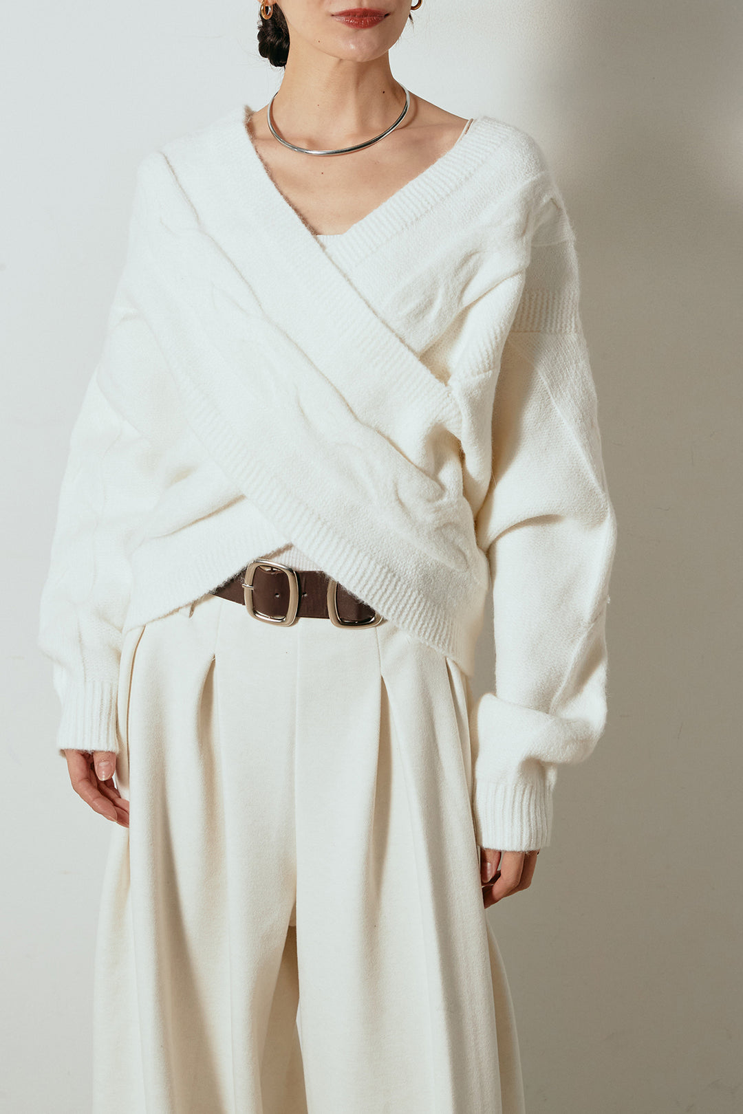 [SET]ケーブルカシュクールニットトップス+フェイクレザー太ベルト付きタックワイドパンツ(2set)