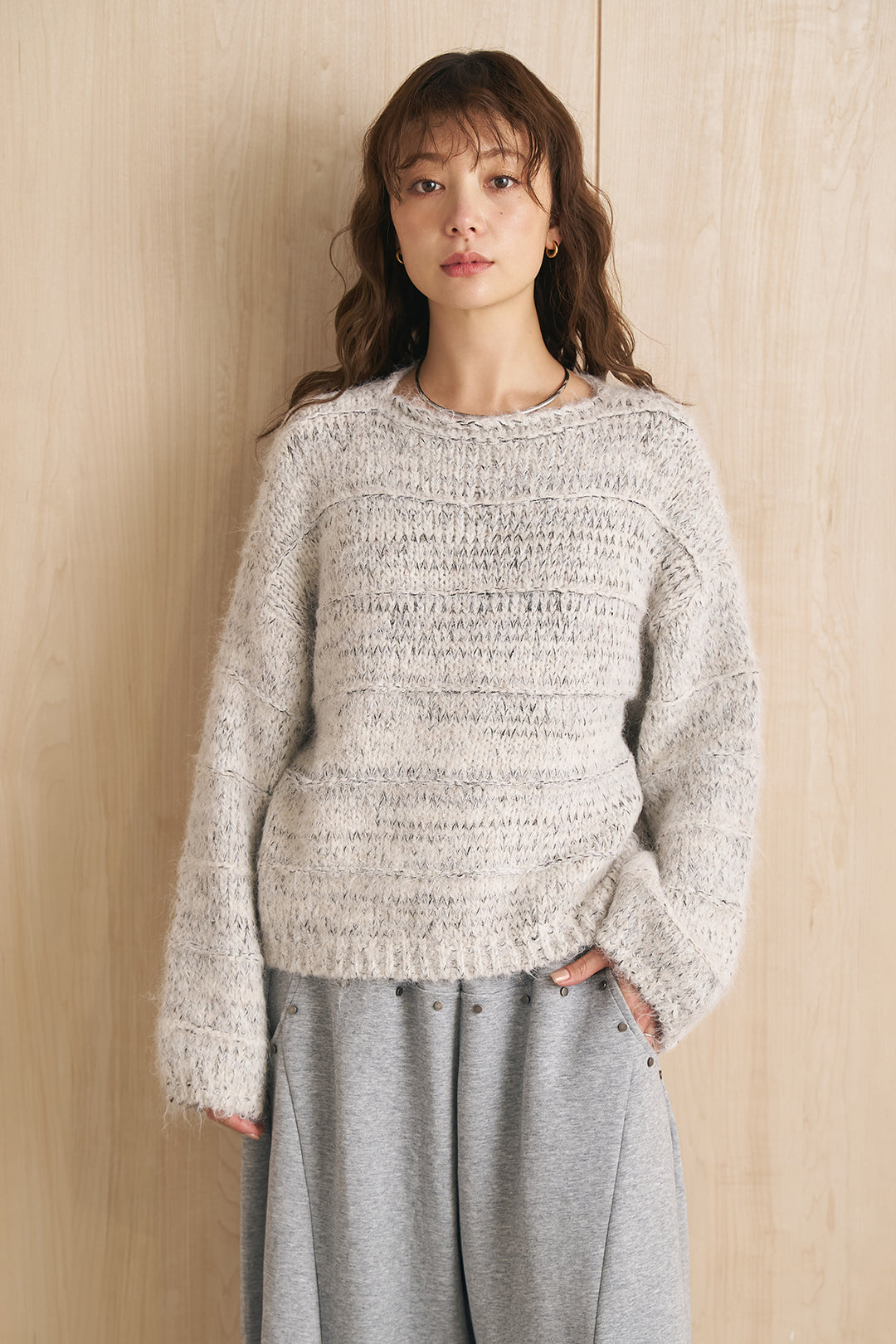 [SET]ルーズメランジボートニット+スタッズ付きニーサイドタックスウェットパンツ(2set)