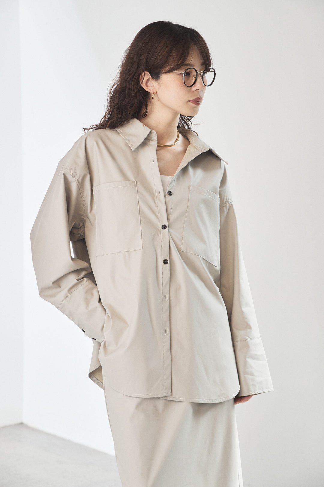 [SET]ウォッシャブルエコレザービックカフスシャツ+レオパードサテンナロースカート(2set)