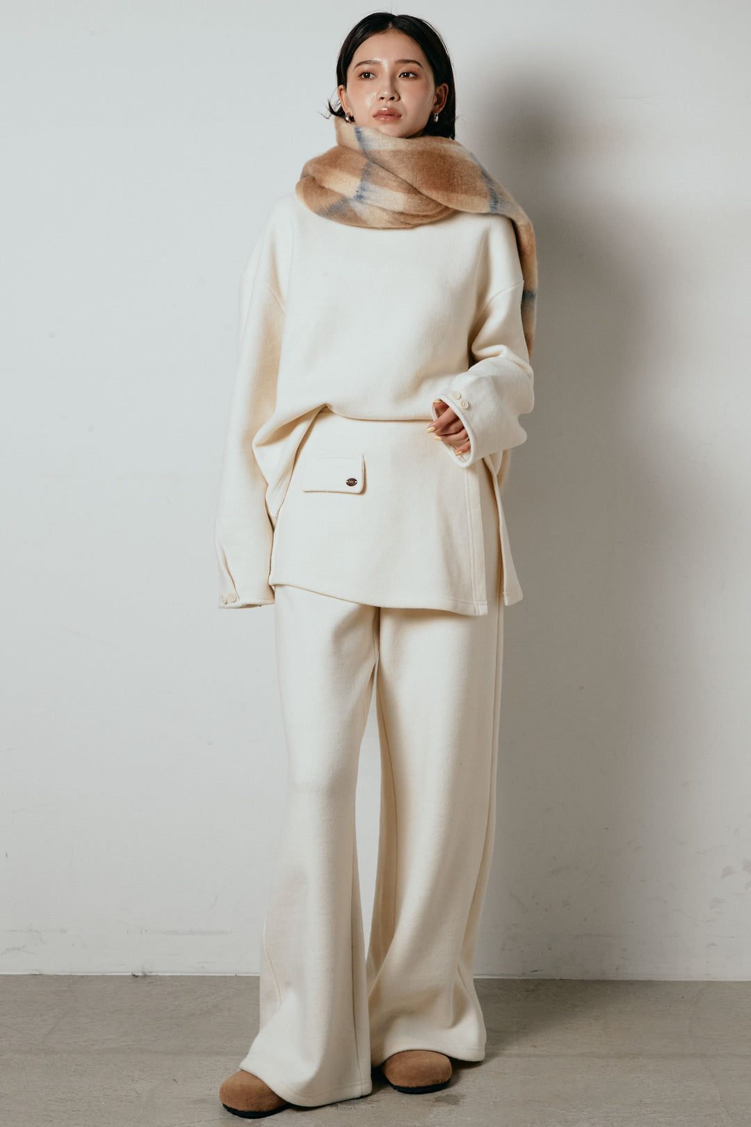 [SET]チェックマフラー付きニットSETUP