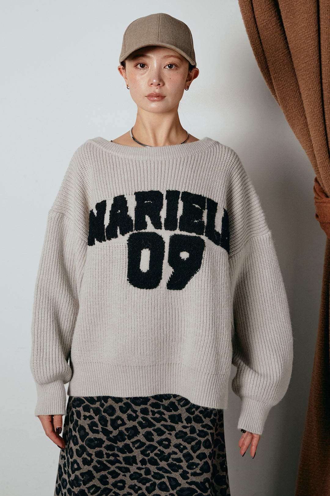 [SET]ロゴジャガードニットトップス+レオパードロングスカート(2set)