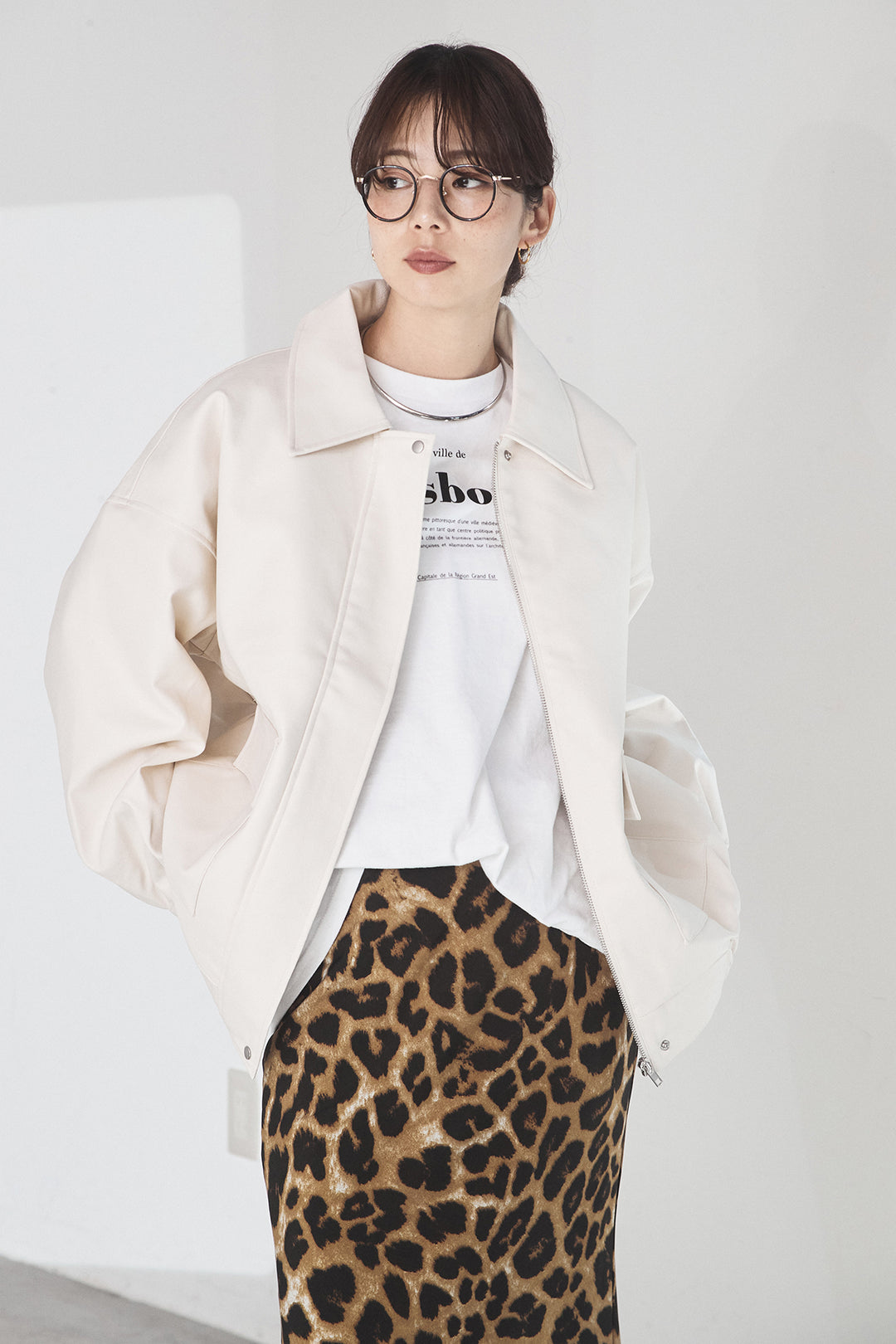 [SET]レザーライクオーバーサイズブルゾン+レオパードサテンナロースカート(2set)