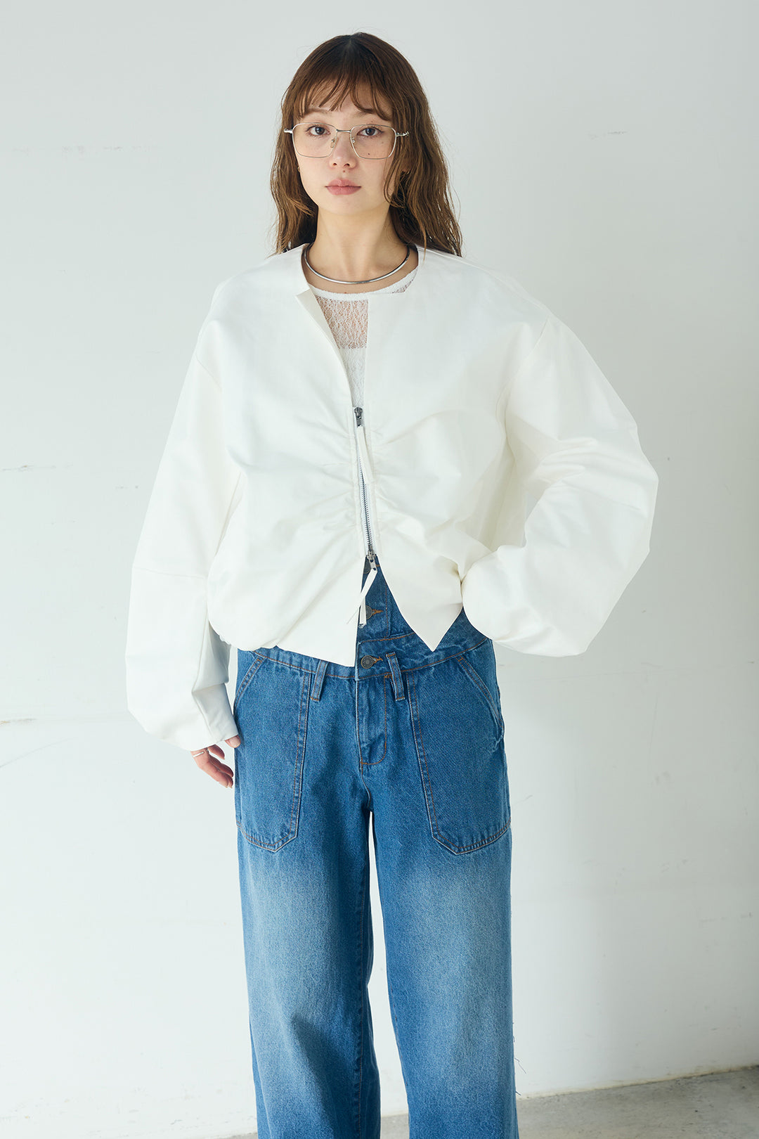 [SET]ノーカラーフロントギャザージップアウター+デニムサロペットワイドパンツ(2set)