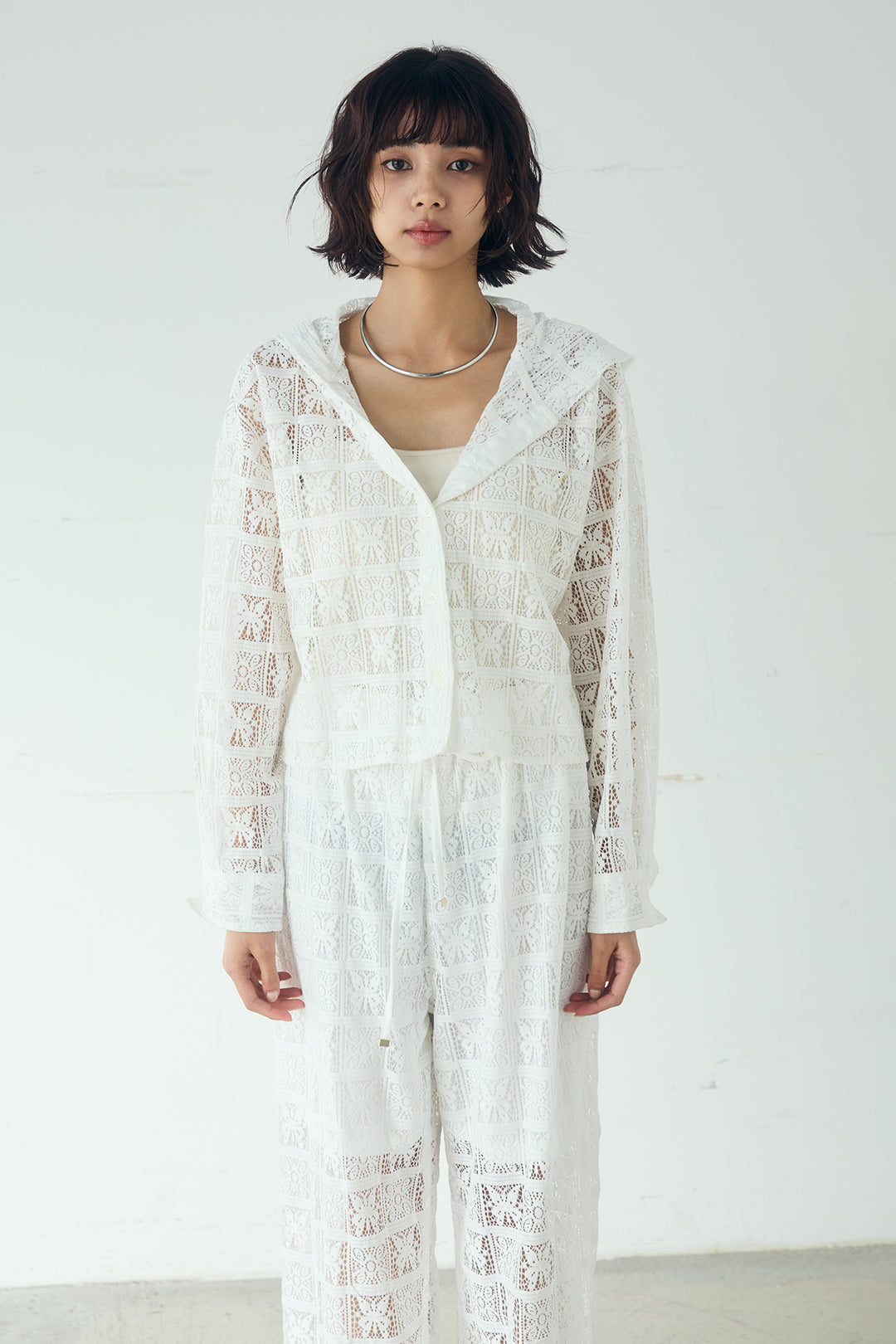 [SET]パッチワークレースショート丈フードシャツ+パッチワークレースイージーパンツ(2set)