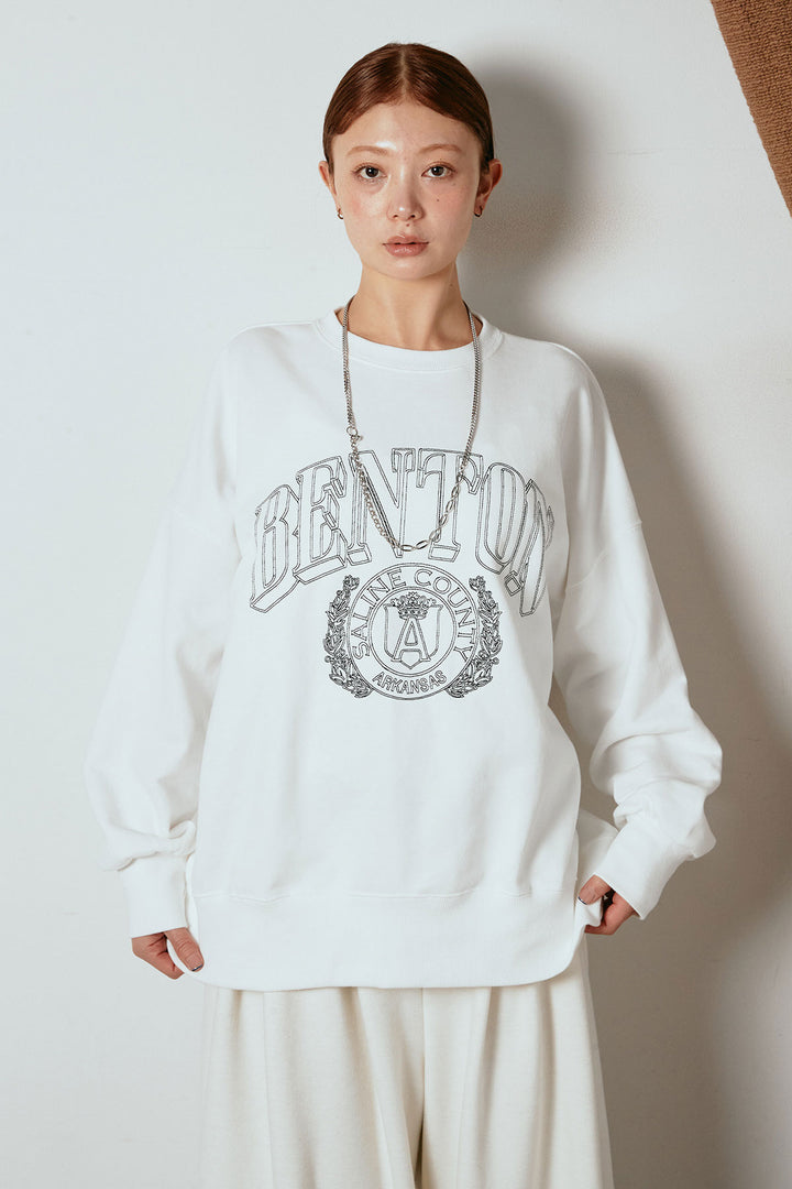 [SET]フロントロゴスウェットプルオーバー+カップ付きレースドッキングキャミソール(2set)