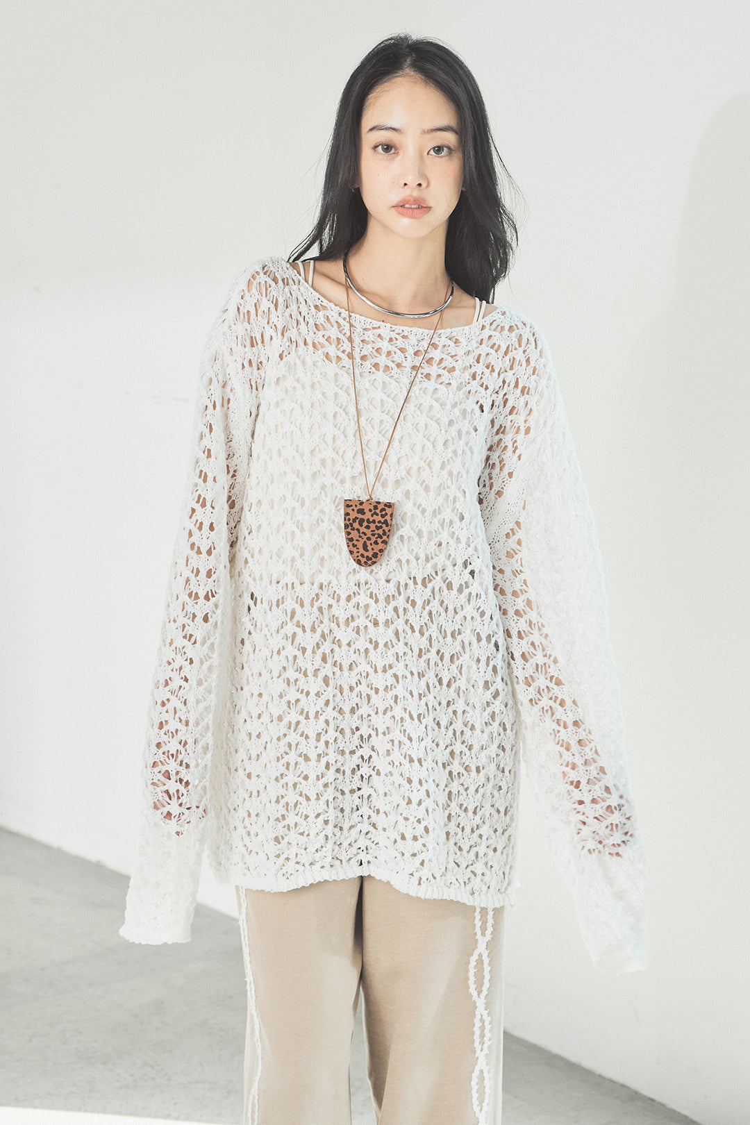 [SET]リラックスメッシュニットトップス+刺繡テープラインパンツ(2set)