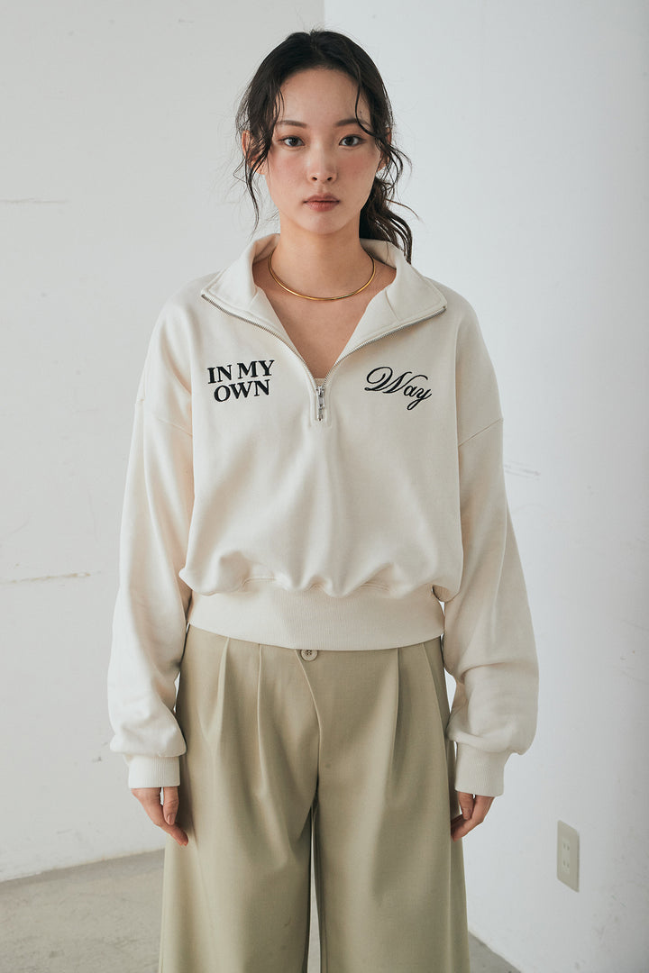 裏毛ロゴ刺繍ハーフZIPスウェット