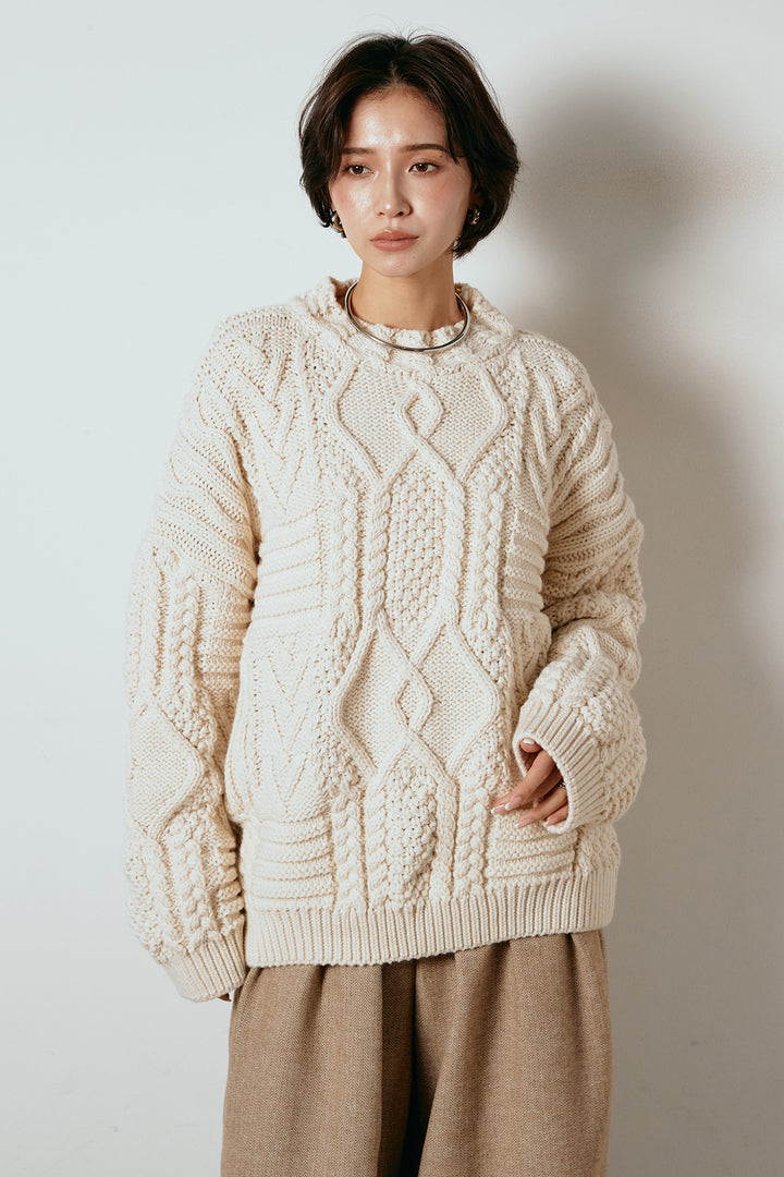 アラン柄ミックスケーブルニット