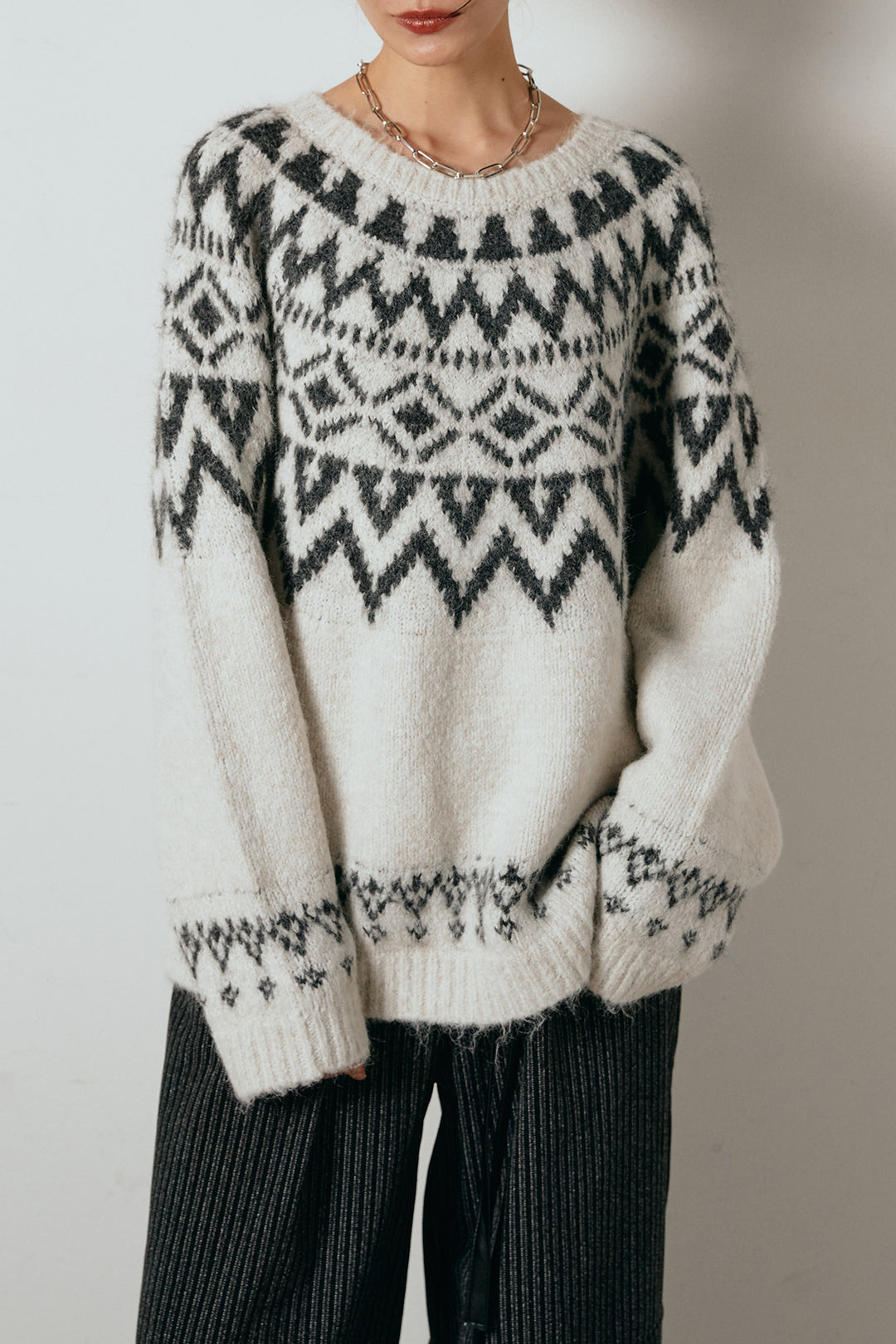 [SET]ノルディック柄Uネックプルオーバー+レザーライク配色ストライプパンツ(2set)