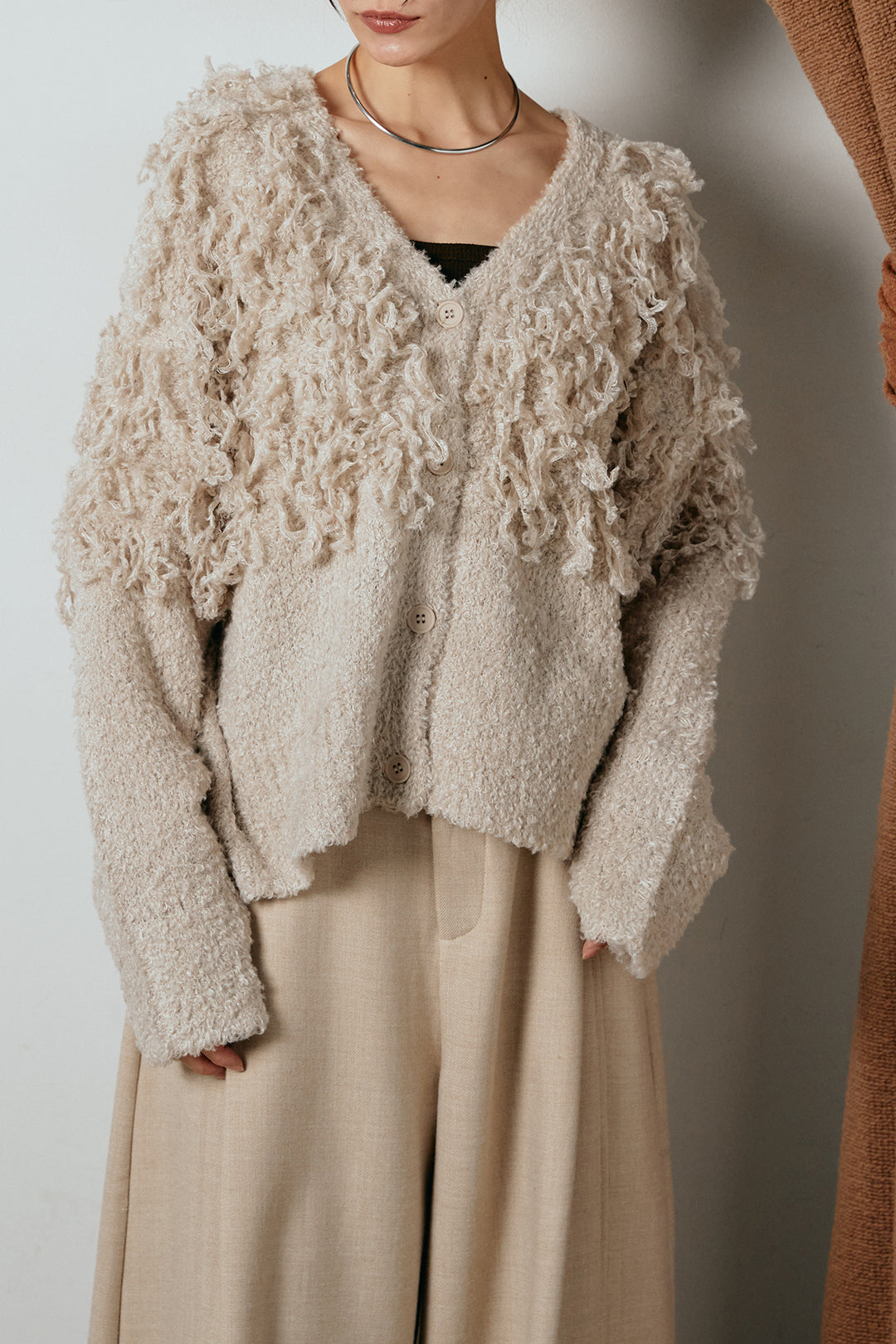 ループ編みVネックニットカーディガン