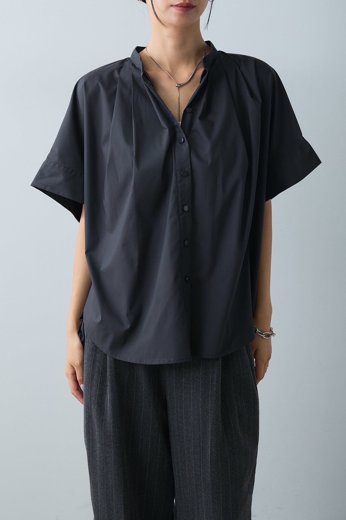 Esica デニムシャツ　プリーツ SHIRTS&BLOUSE – ESICA