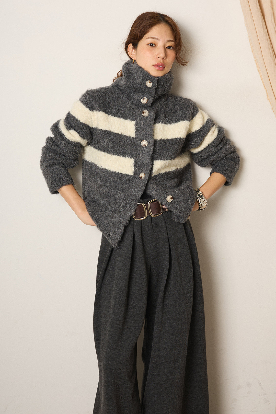 [SET]ハイネックボーダーニットカーディガン+フェイクレザー太ベルト付きタックワイドパンツ(2set)