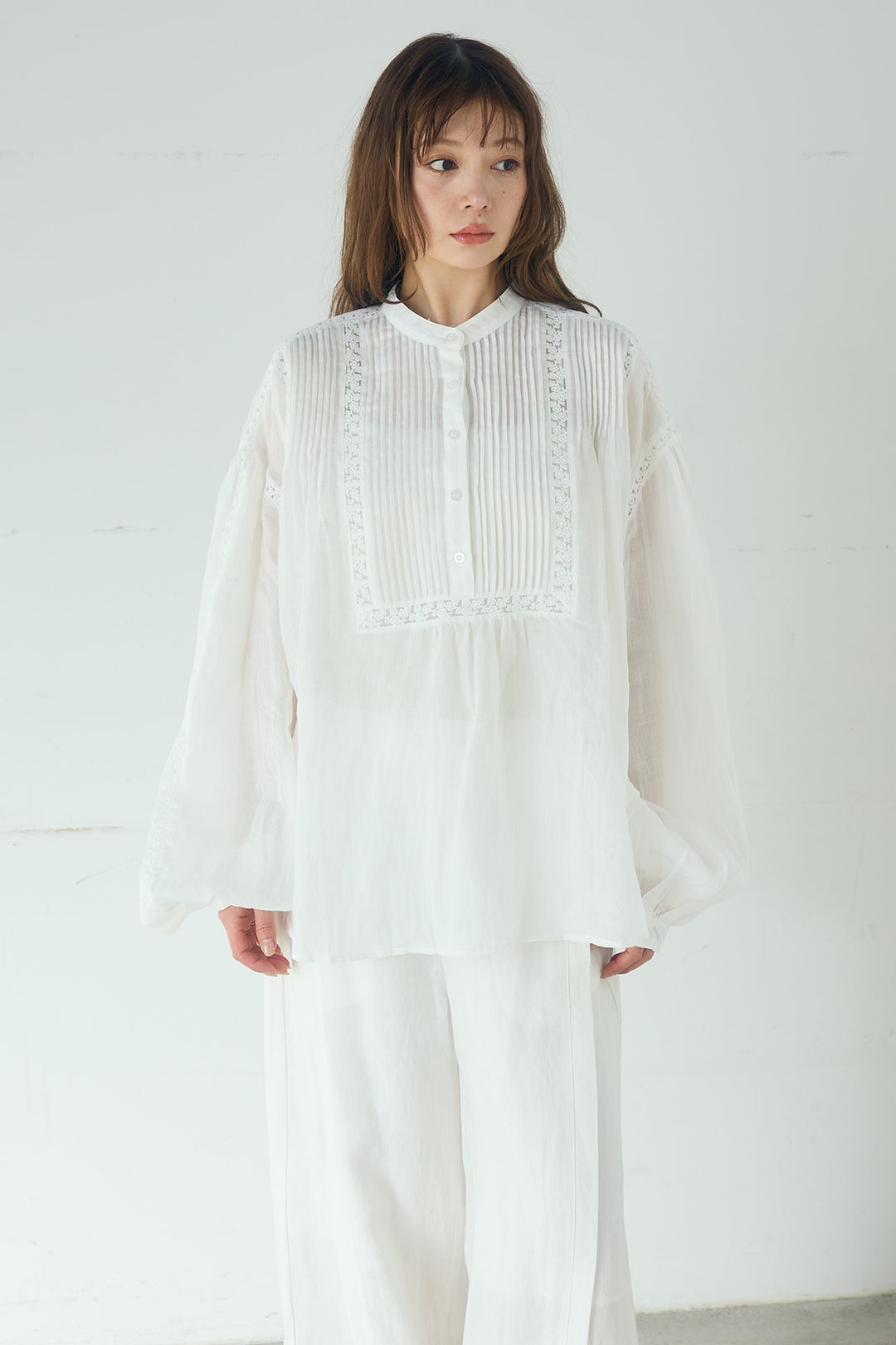 [SET]レース刺繍ラインバンドカラーシャツ+リネン混サイドベルトパンツ(2set)