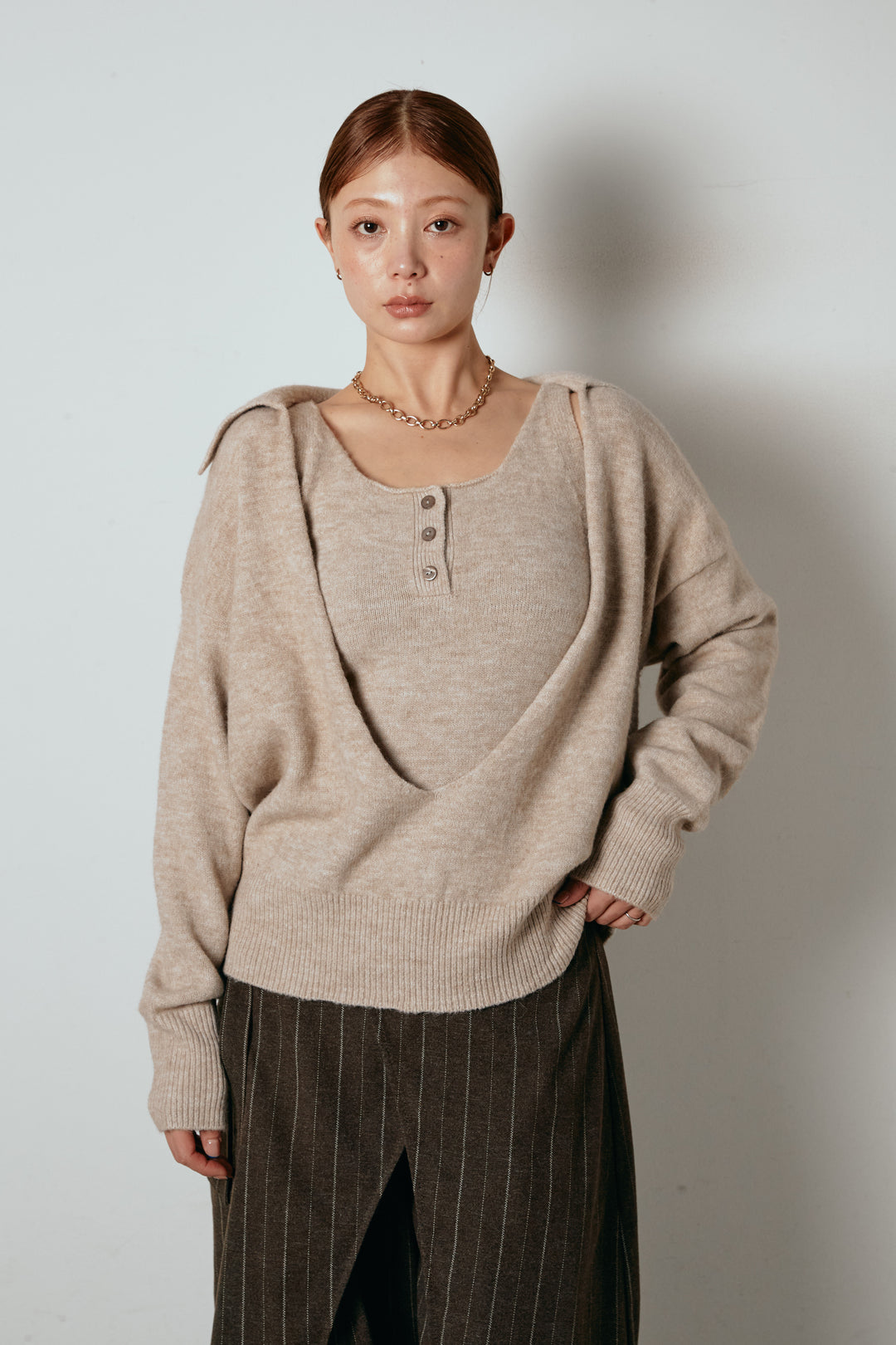 [SET]襟付きレイヤードニットトップス+ポーチベルト付きカーブパンツ(2set)