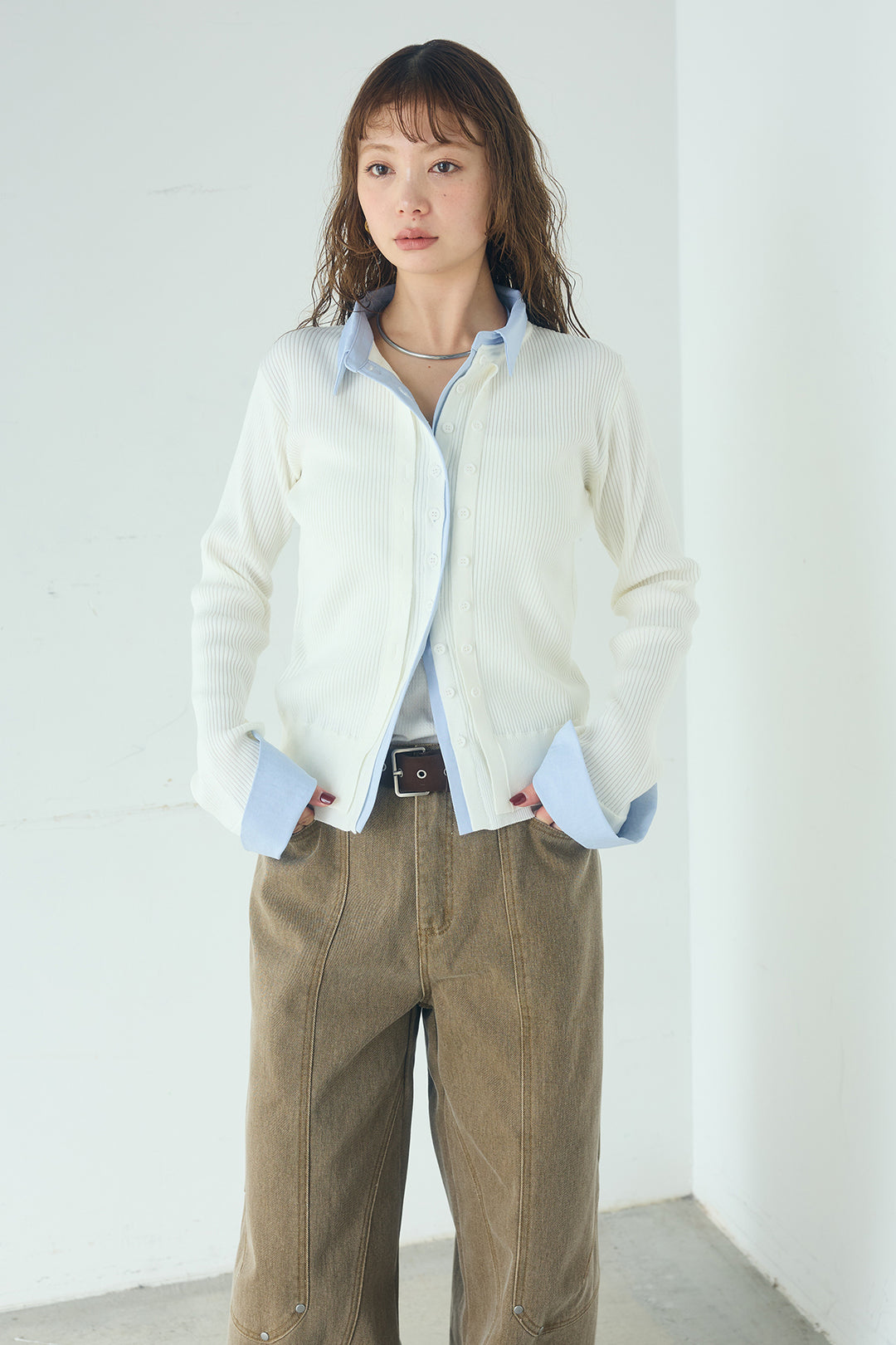 [SET]シャツドッキングボタンニットカーディガン+異素材切り替えスウェットパンツ(2set)