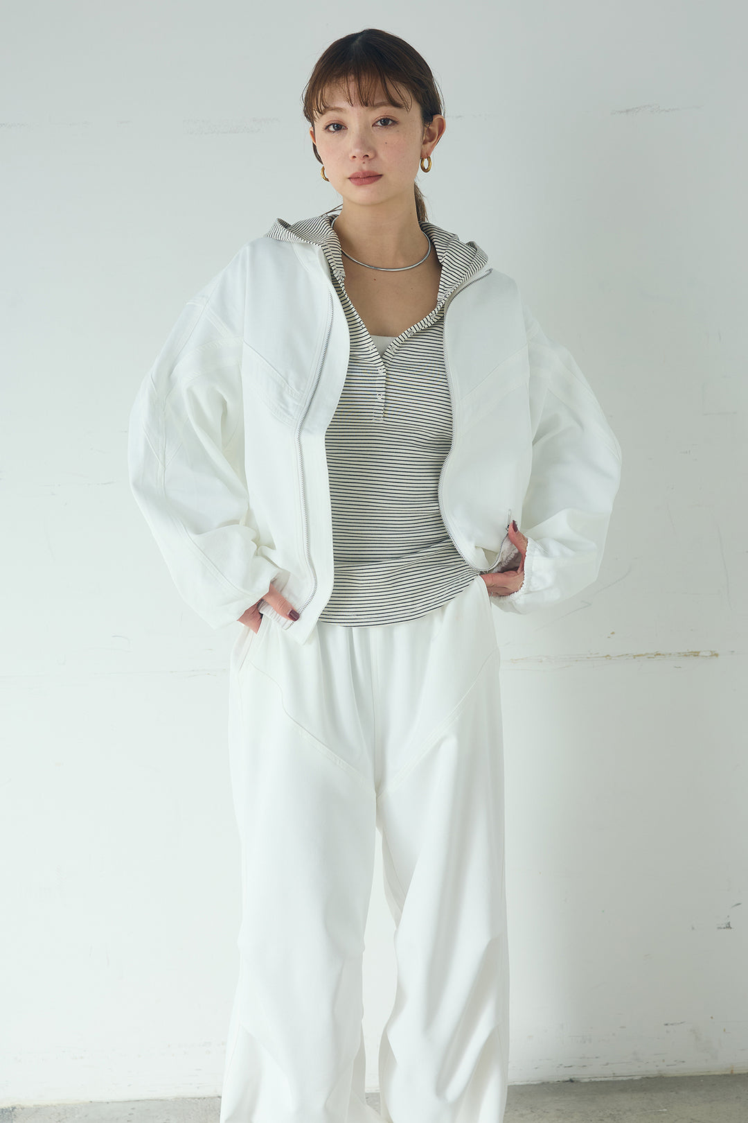 [SET]マルチ切り替えドルマンブルゾン+メッシュ刺繍ロングスカート+ボーダーフーディーロンT(3set)