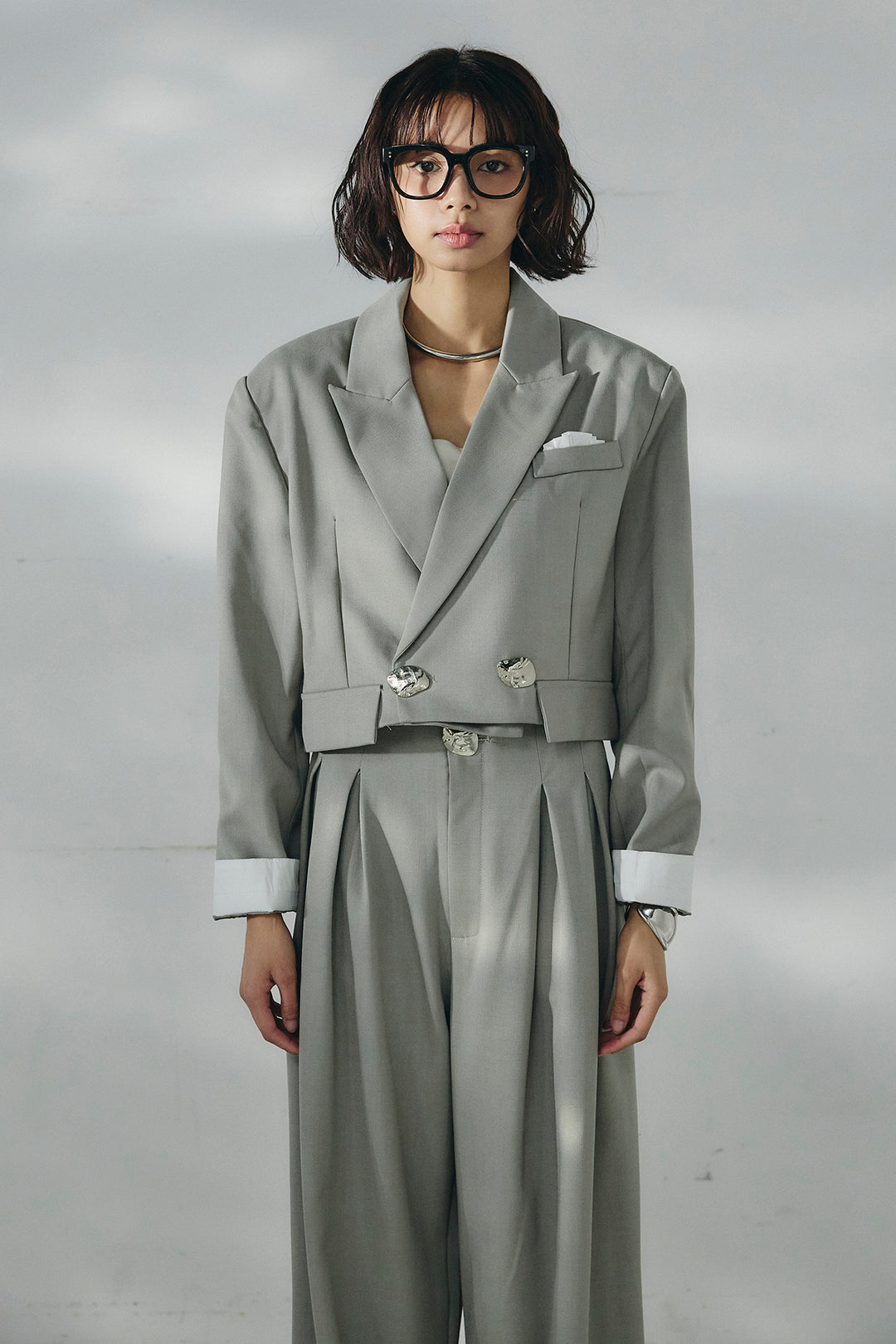 [SET]メタルプレートショート丈ジャケット+メタルプレートタックワイドパンツ(2set)