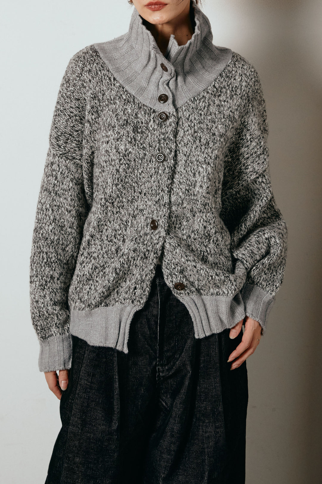 [SET]ハイネックミックスニットカーディガン+フロントタック入りコーデュロイパンツ(2set)