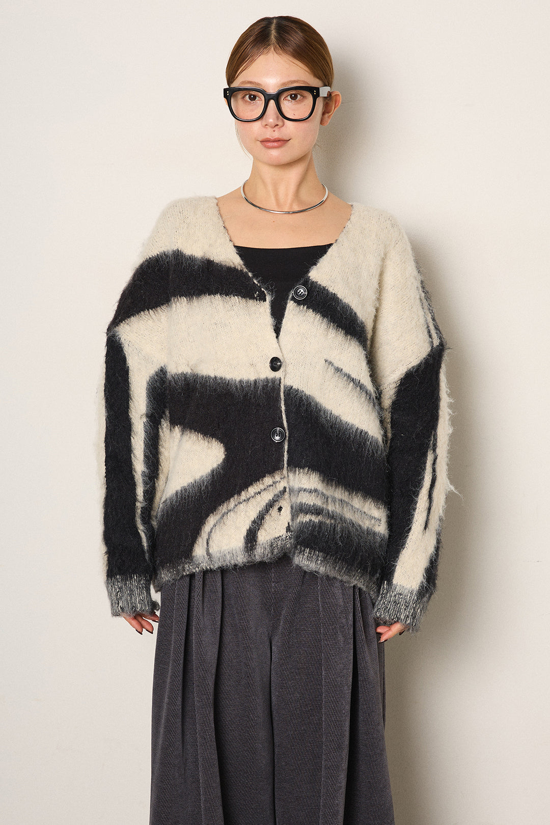 [SET]アクセントブラッシュドカーディガン+ロープベルト付きスウェード調スカート(2set)