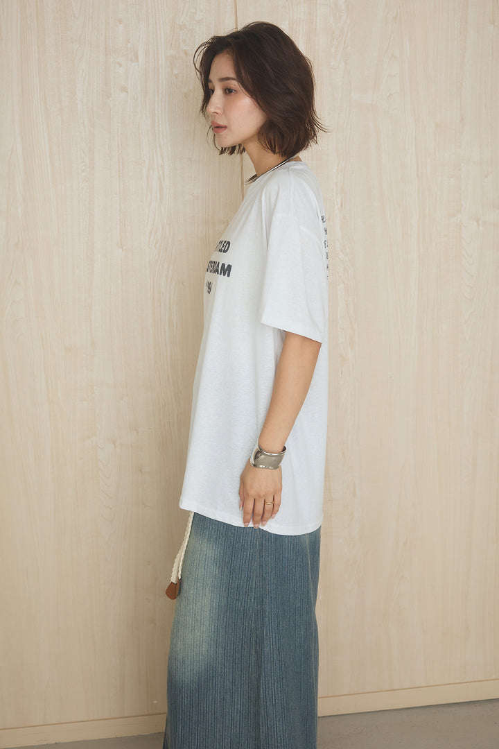 [SET]英字フロントロゴプリントTシャツ+ベルト付きデニムタイトスカート(2set)