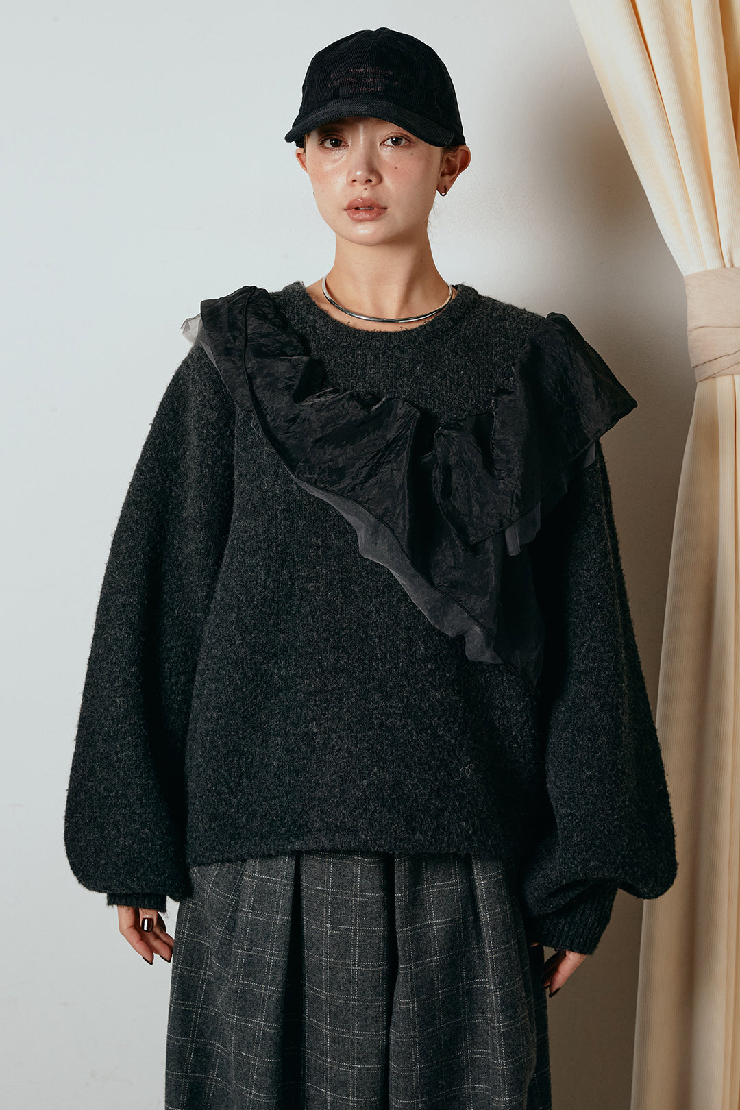 アシンメトリーフリルニットトップス