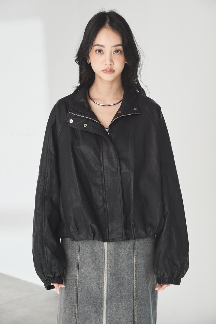 スタンドネックレザーライクブルゾン