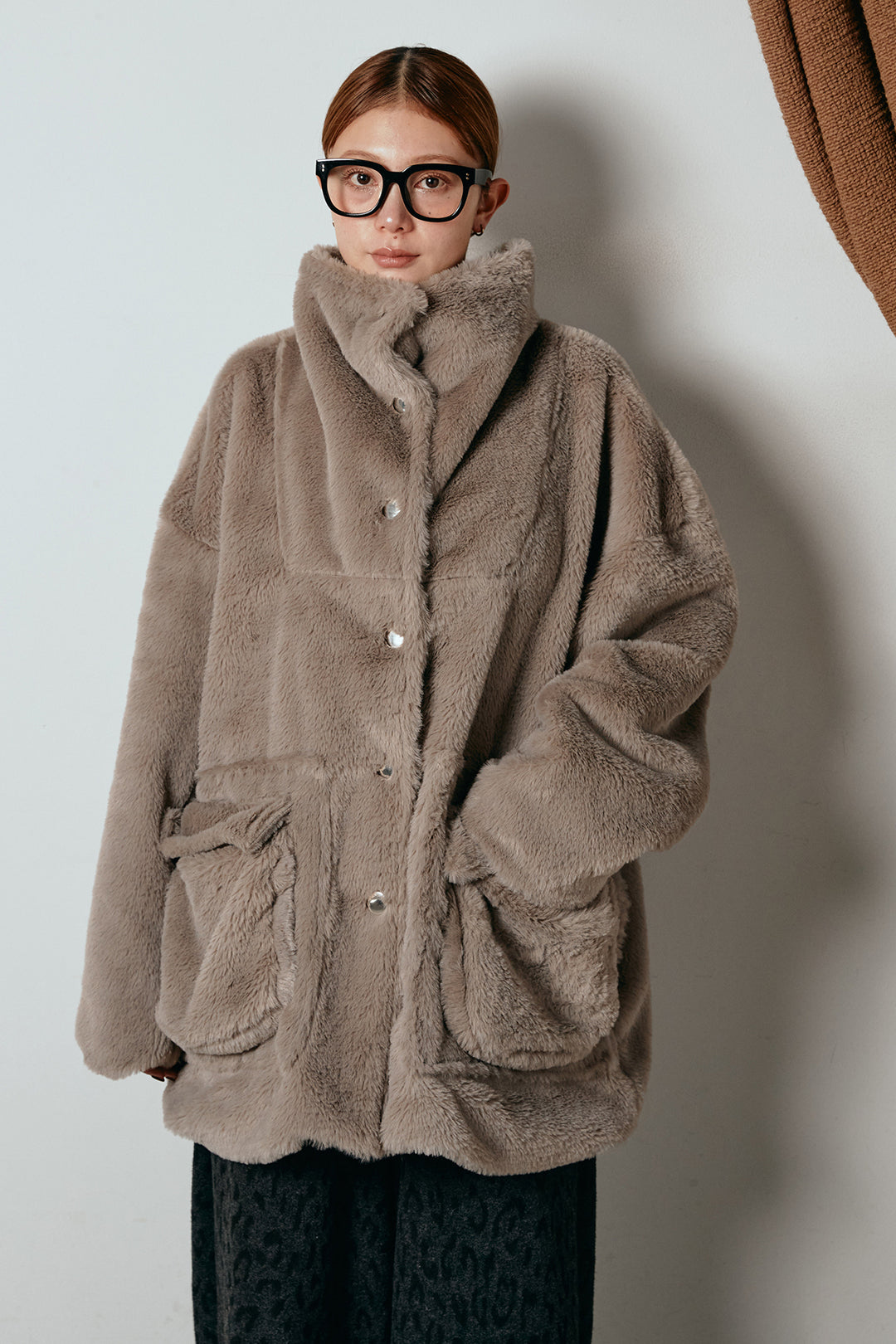 スタンドネックファーコート