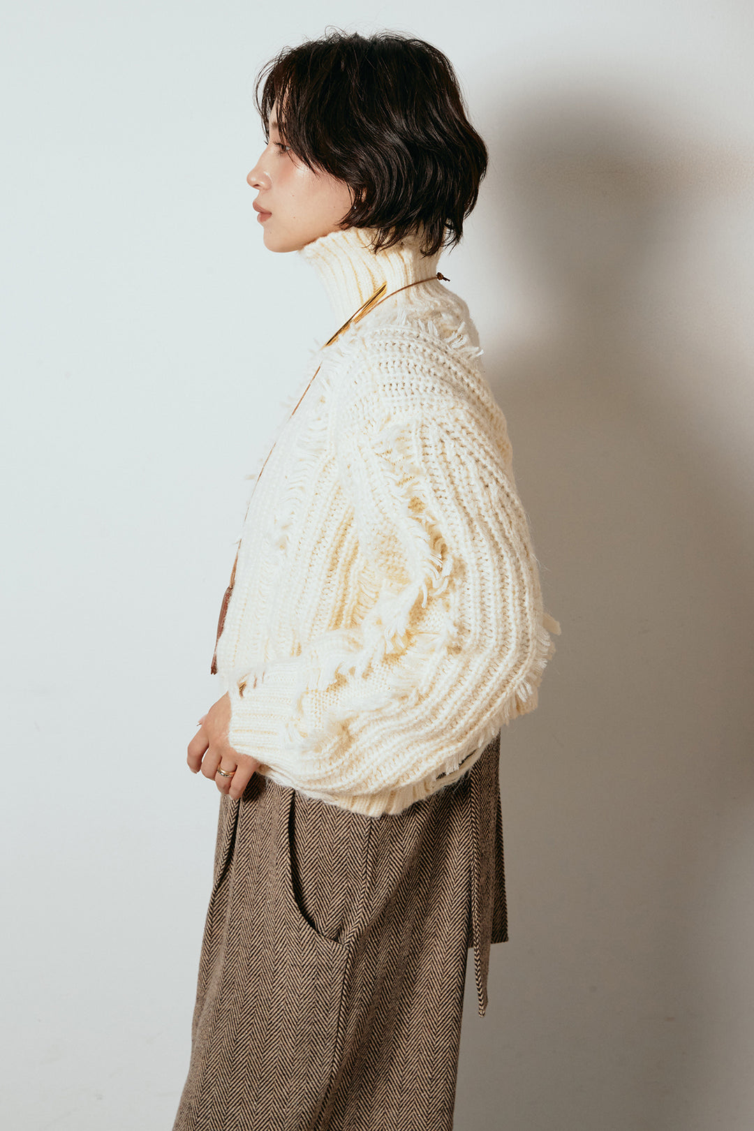 フリンジタートルショートニット