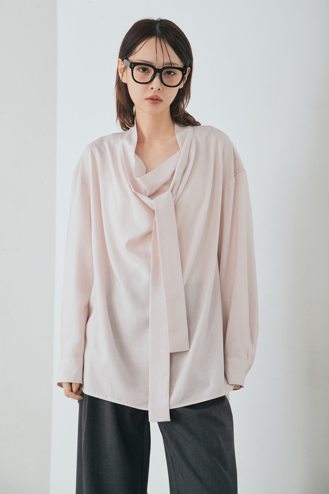 [SET]ニュアンスボータイブラウス+斜めボタンタック入りスラックス(2set)