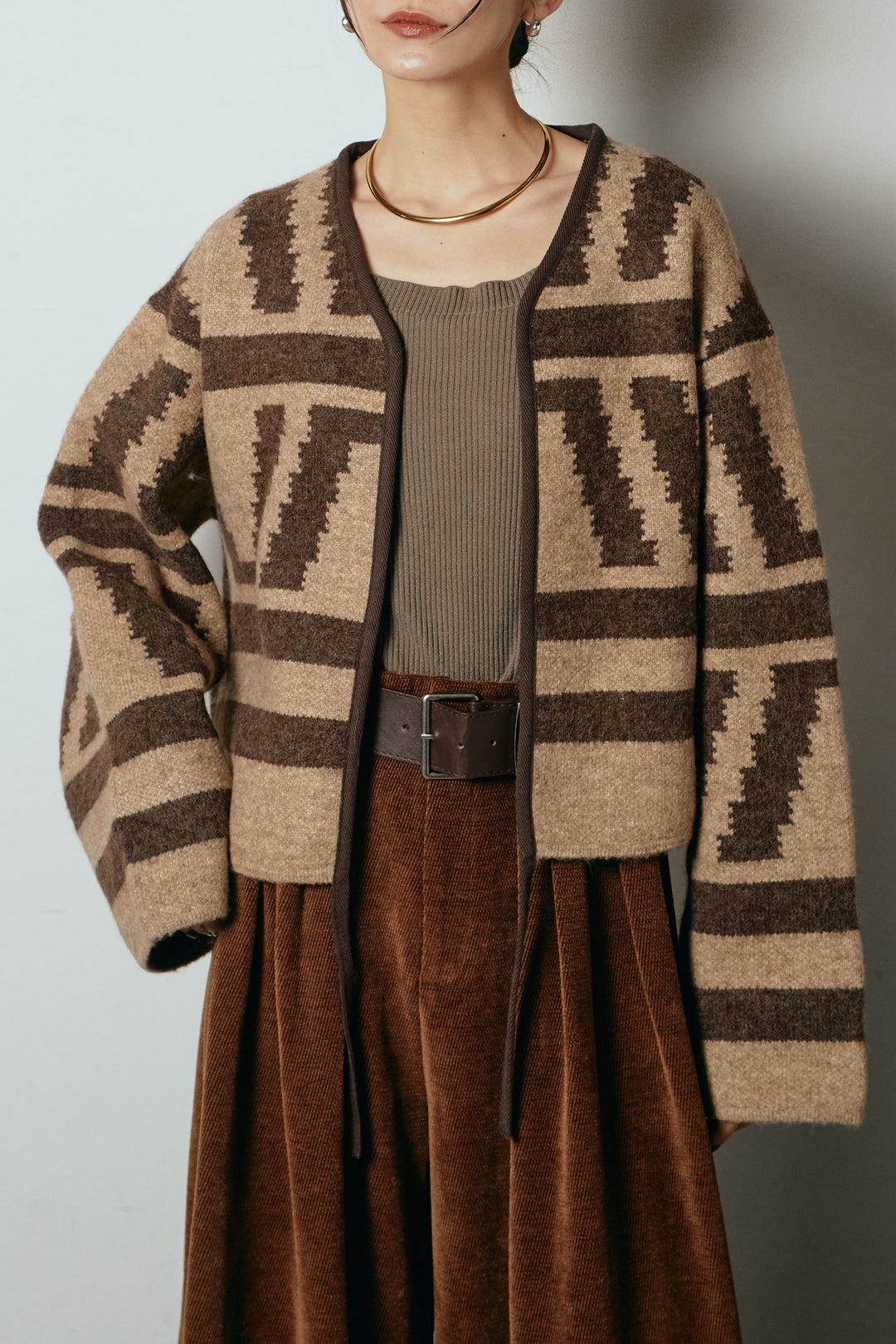 [SET]ノーカラー幾何学模様アウター+ベルトループコーデュロイワイドパンツ(2set)