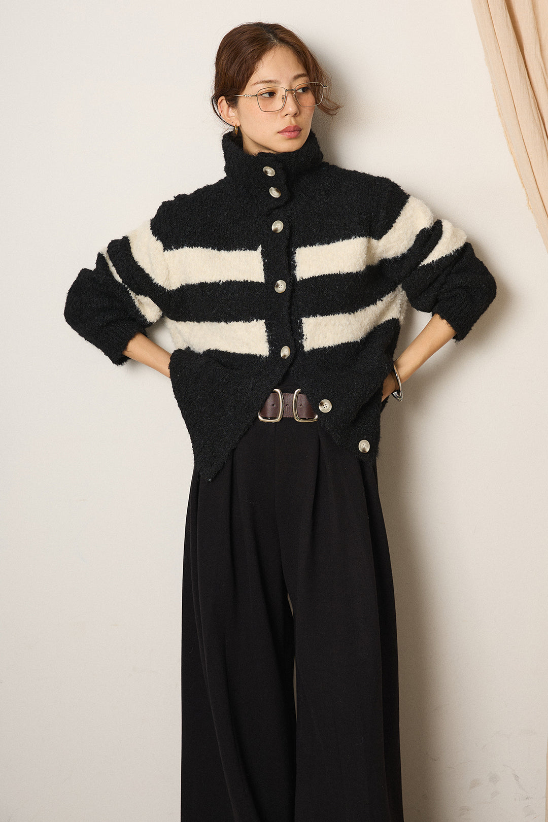 [SET]ハイネックボーダーニットカーディガン+フェイクレザー太ベルト付きタックワイドパンツ(2set)