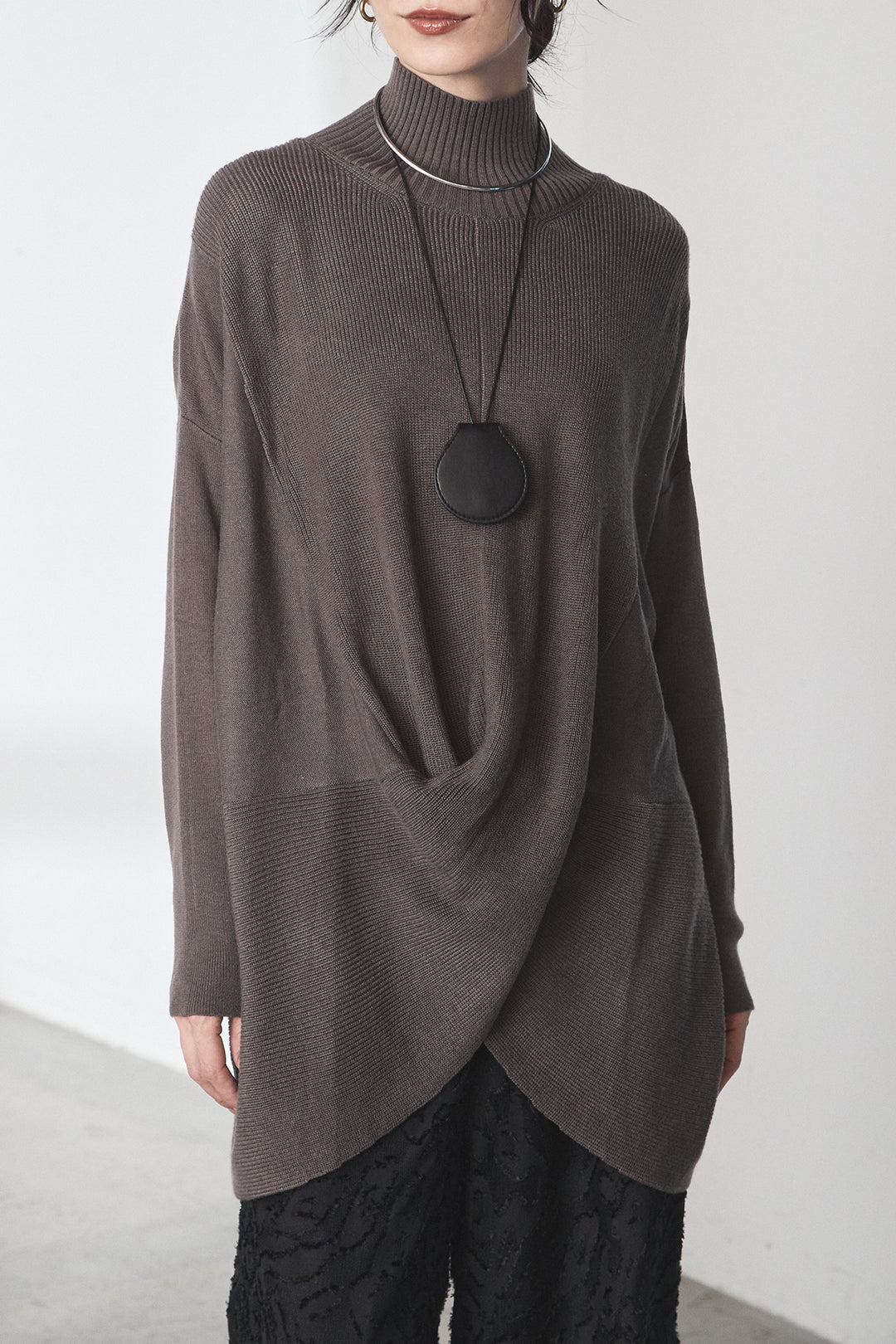 裾クロスデザインニットトップス