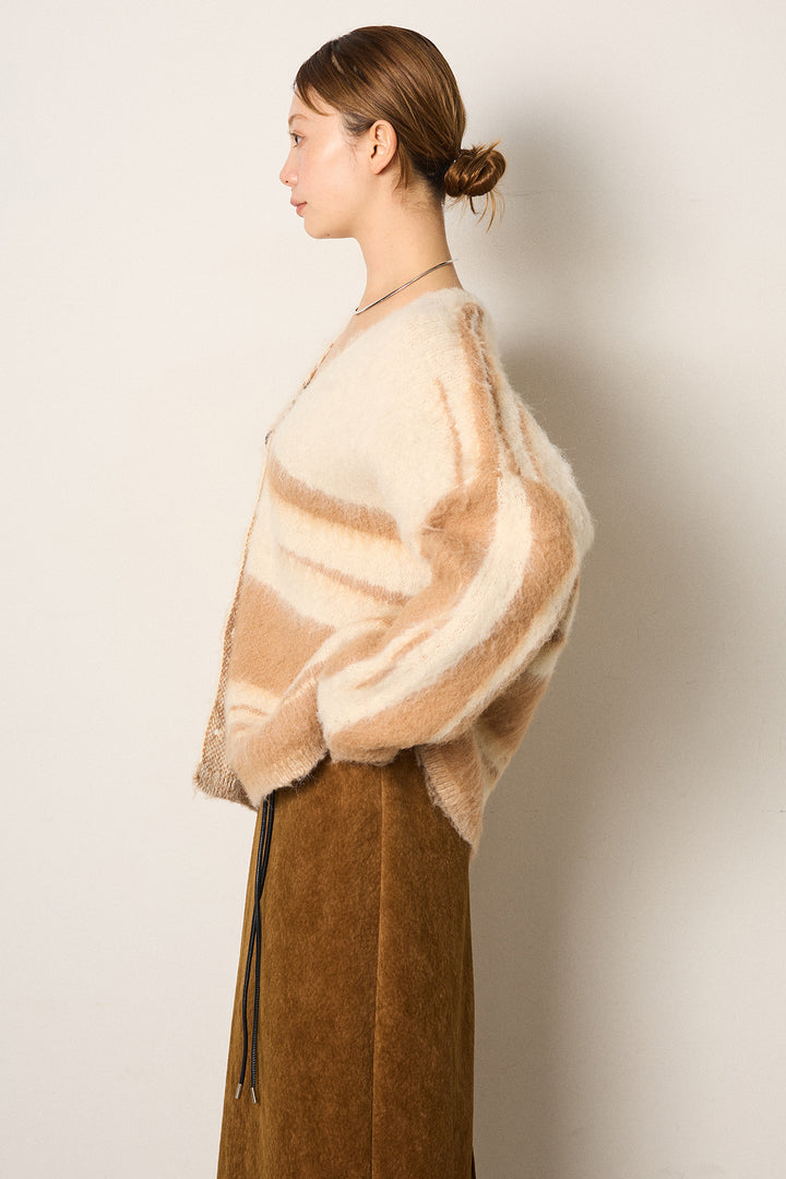 アクセントブラッシュドカーディガン