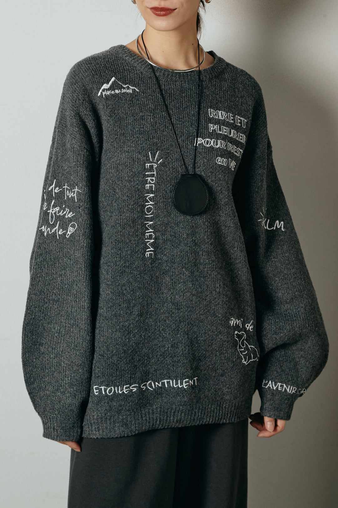 [SET]刺繍ロゴランダムデザインニットトップス+ベルト付きレザーライクタックパンツ(2set)