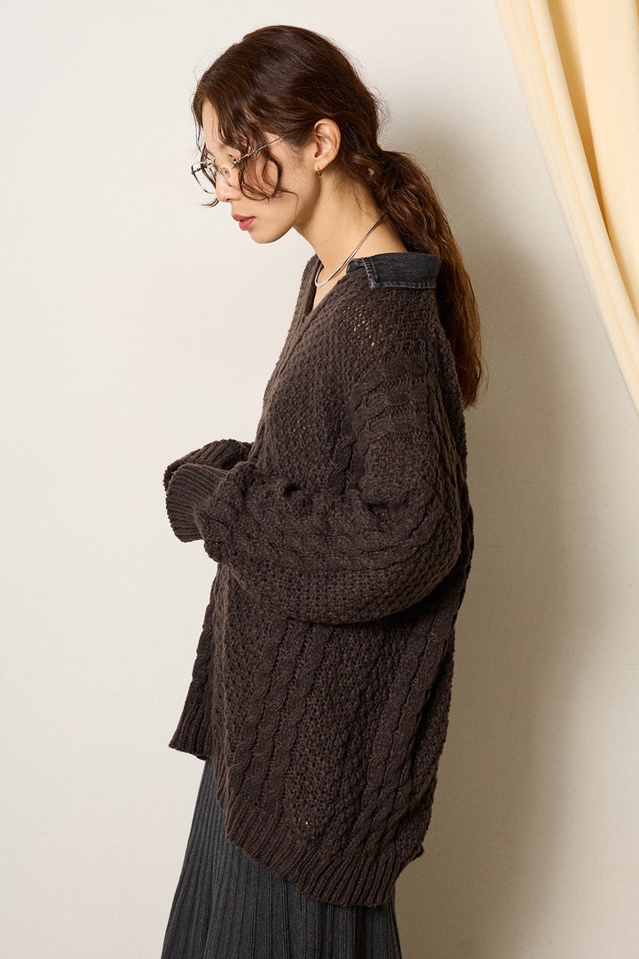 デニムカラーケーブルオーバーニット