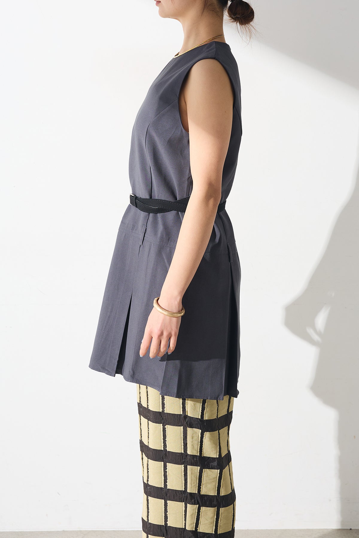 SET]ベルト付きプリーツチュニック+ブロッククロシェニットパンツ(2set