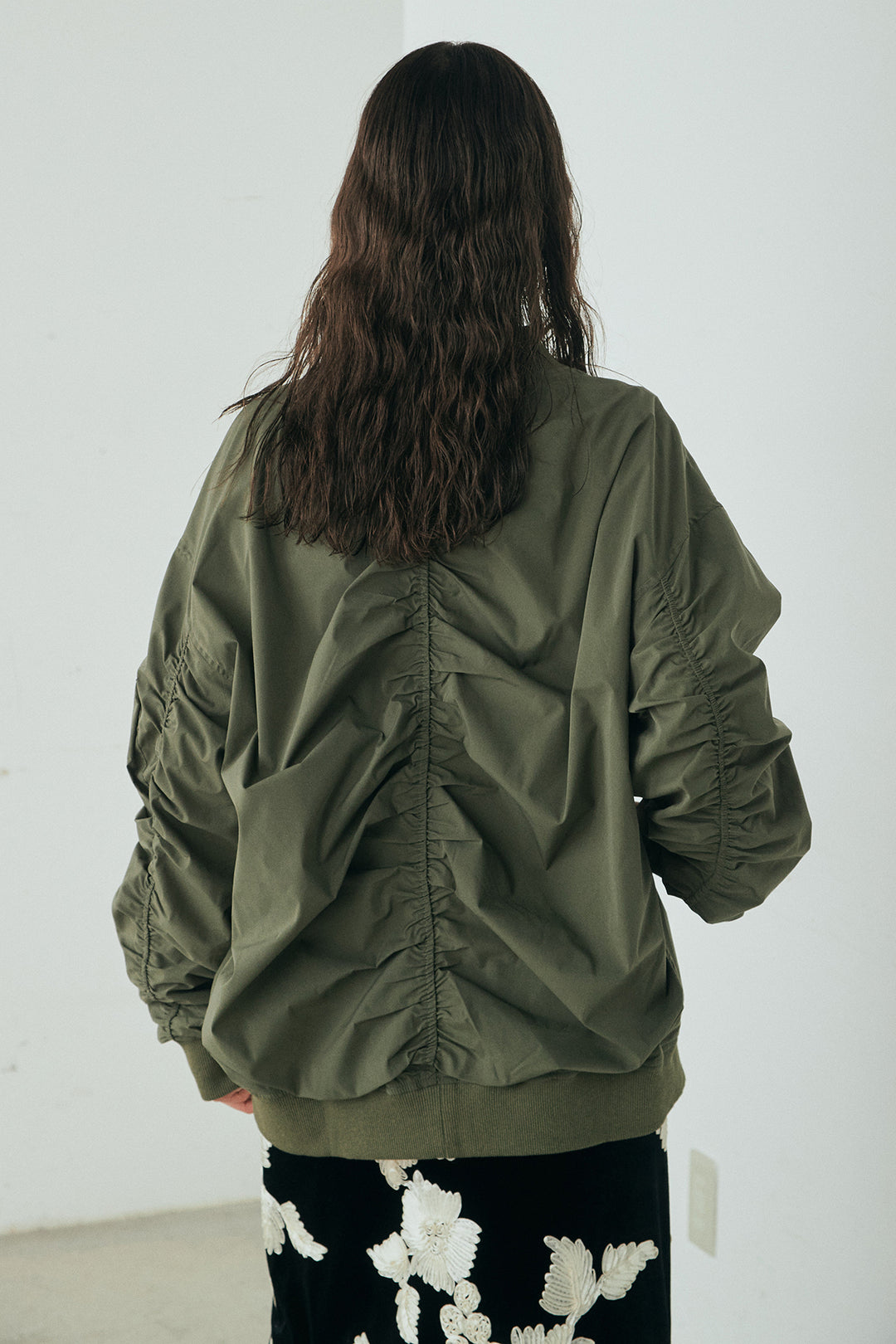 [SET]袖シャーリングオーバーサイズMA1+総レースキャミワンピース(2set)