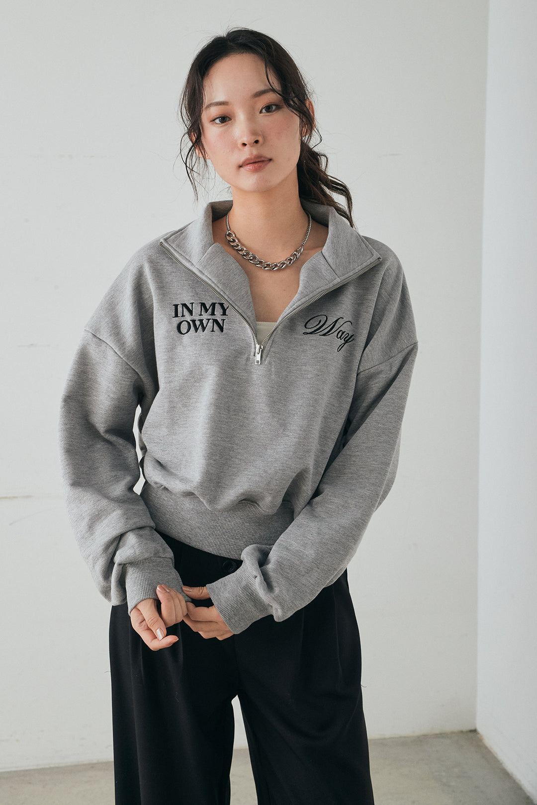 [SET]裏毛ロゴ刺繍ハーフZIPスウェット+斜めボタンタック入りスラックス(2set)