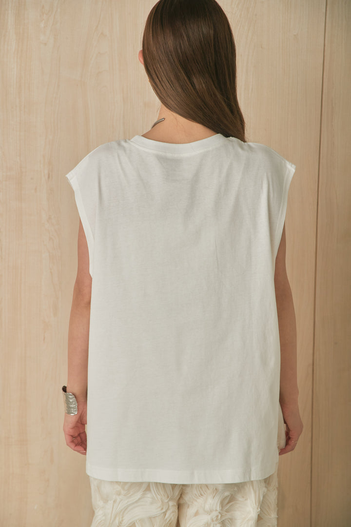 箔ロゴプリントノースリーブTシャツ