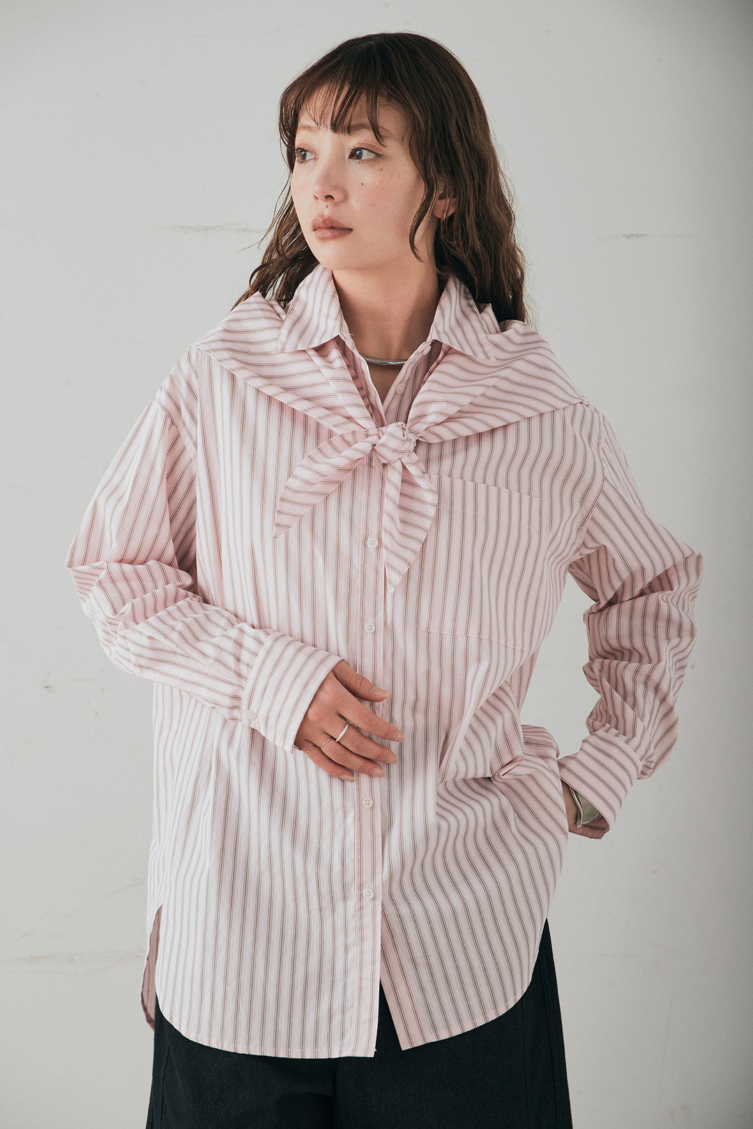 [SET]ランダムストライプスカーフ付きシャツ+デニムハーフパンツ(2set)