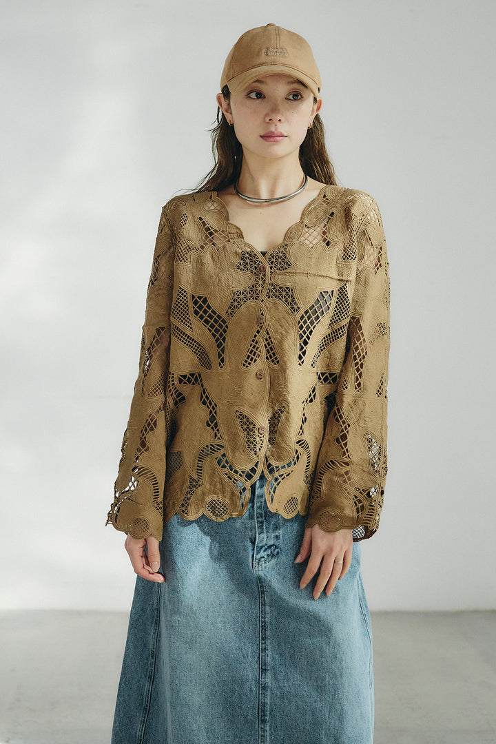 フラワー刺繍レースブラウス