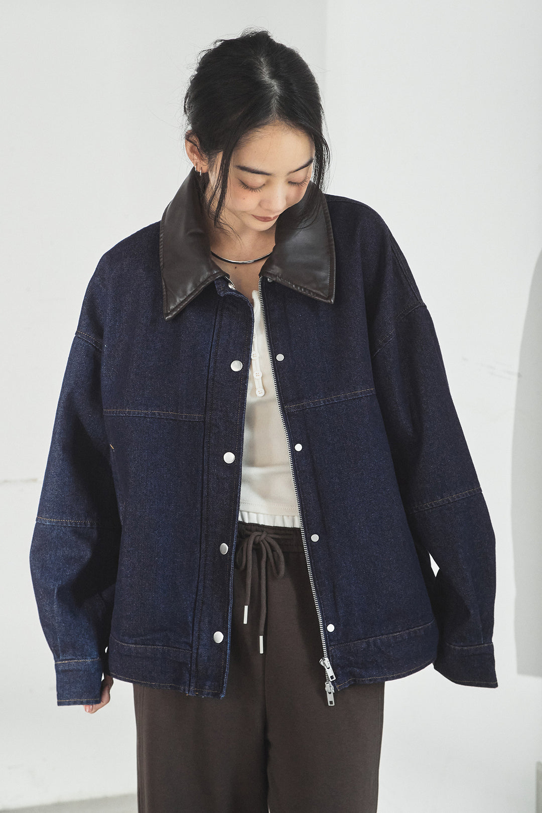 加工デニムレザー襟付きデニムブルゾン