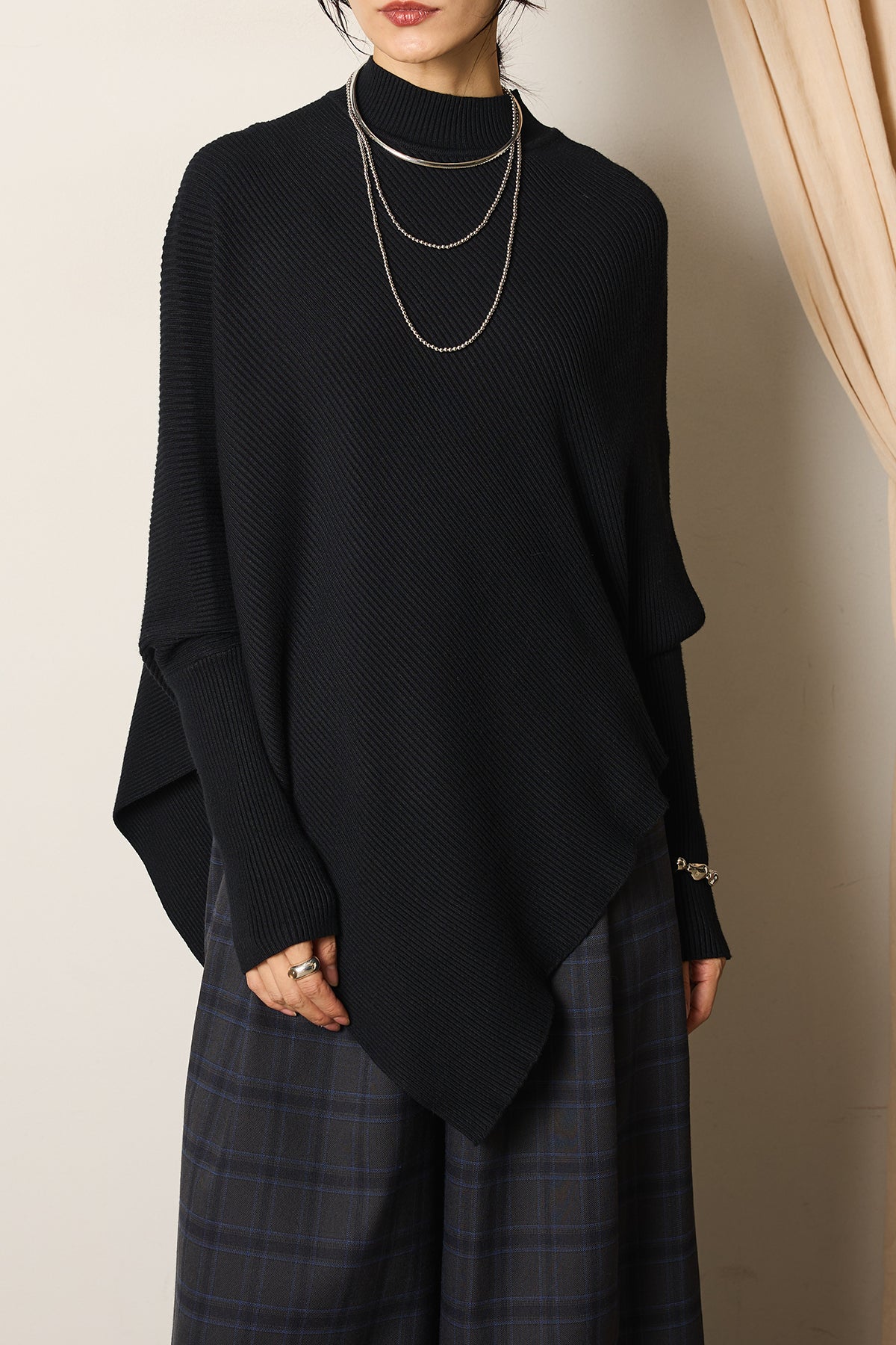 即納】裾アシメデザインニットトップス – ESICA