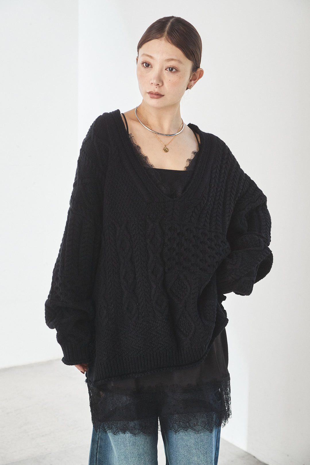 [SET]ケーブルVニットセーター+デニムサイドカットパンツ(2set)