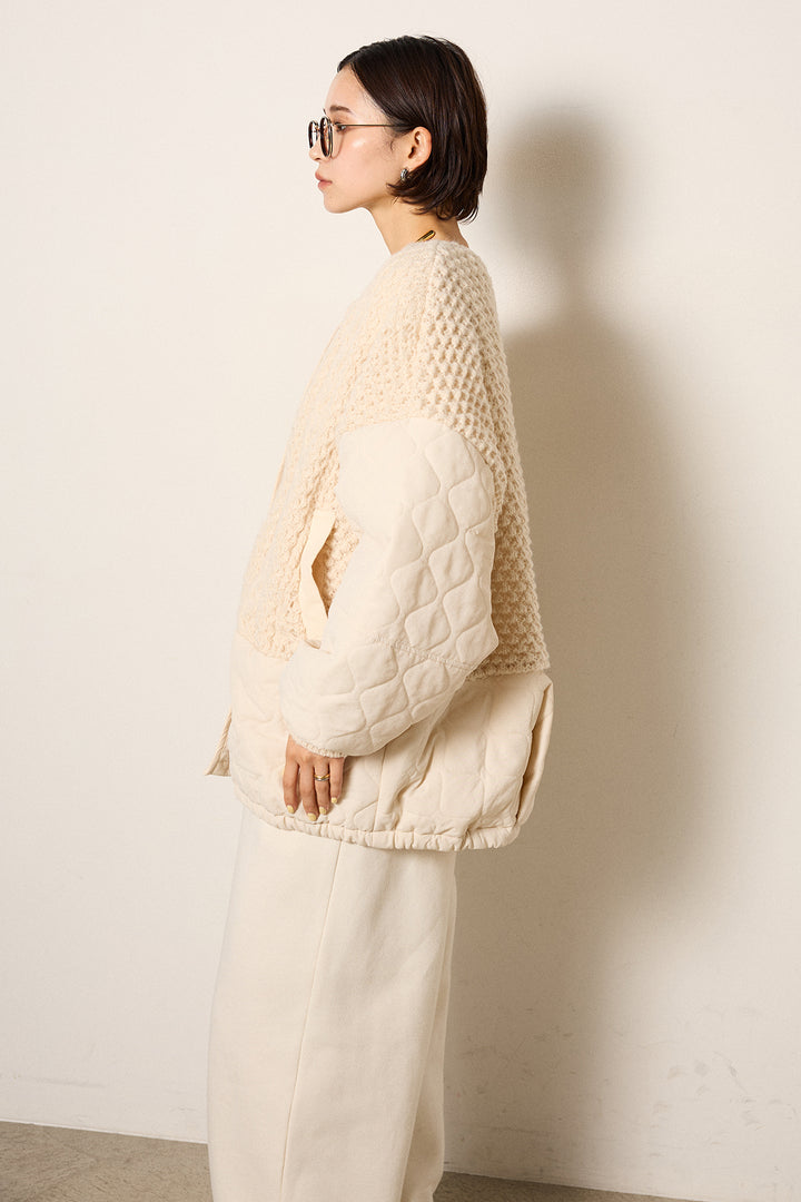 アラン編みニットノーカラー裾キルティングブルゾン