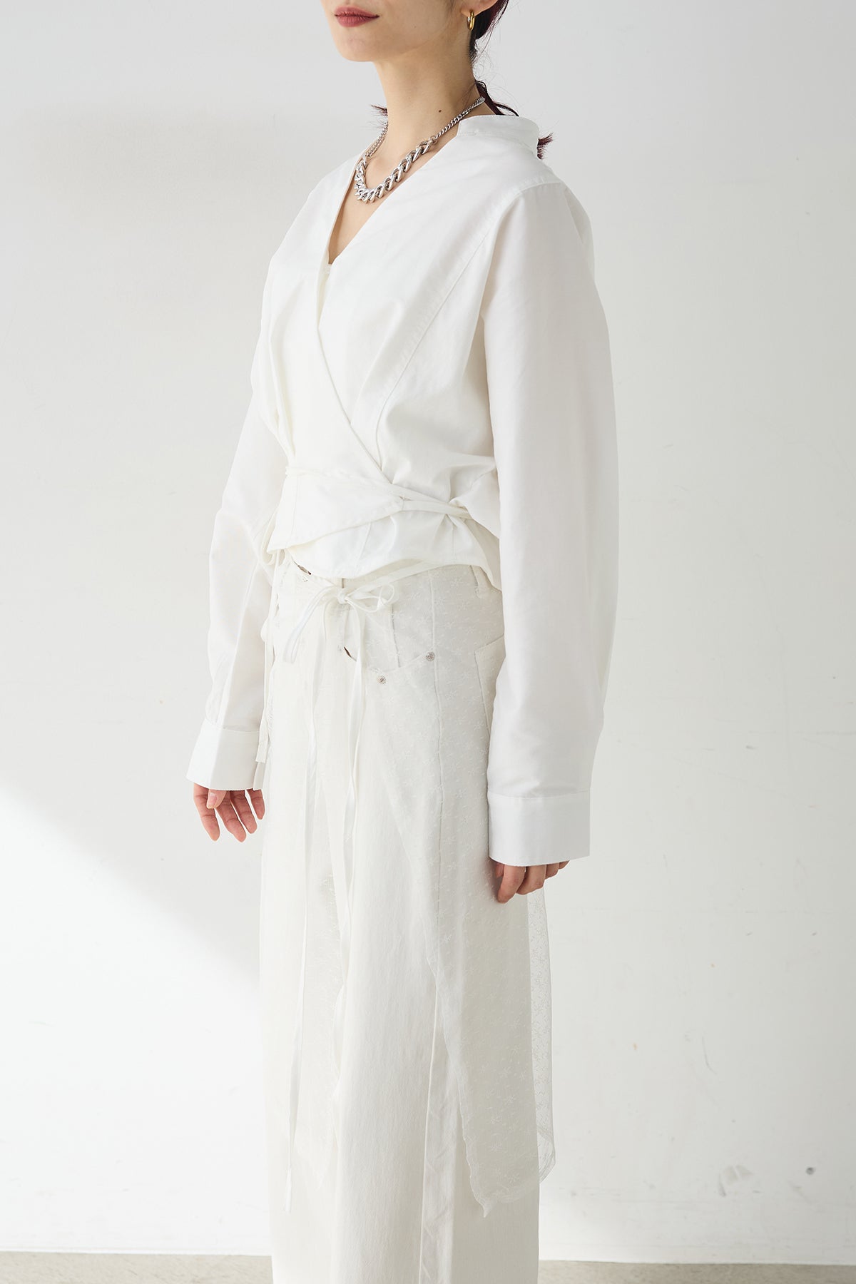 即納】ベルト付ウエストタックカシュクールシャツ – ESICA