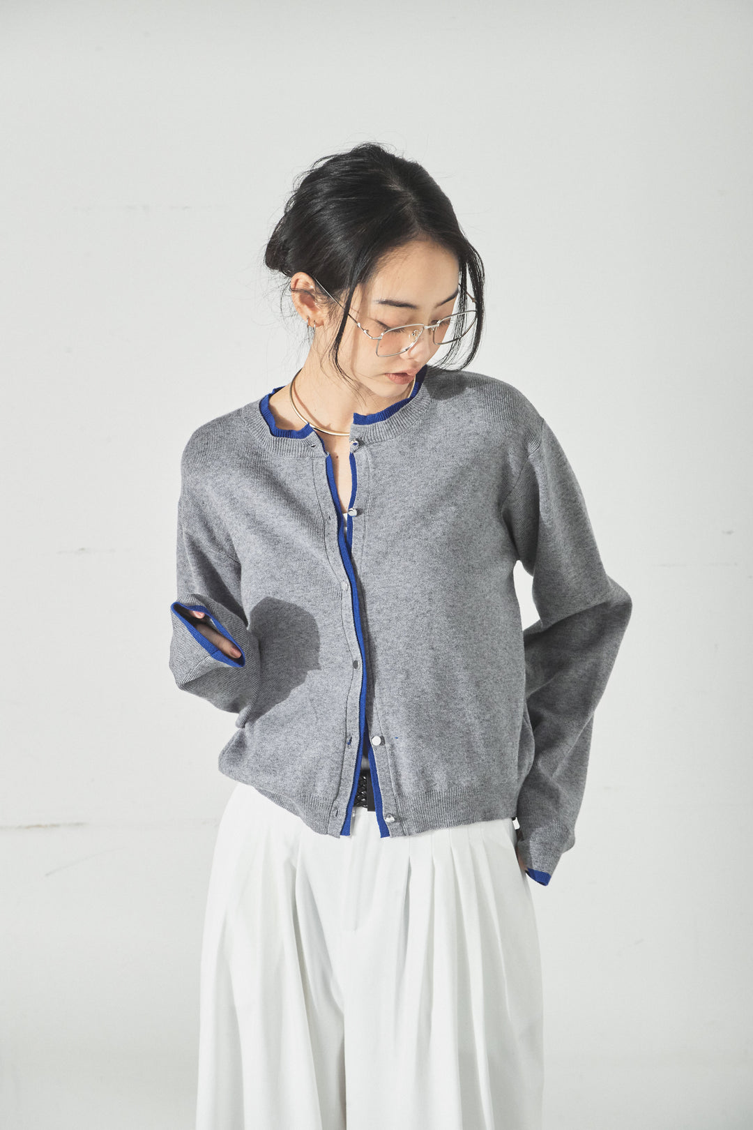 レイヤード風配色ニットカーディガン/グレー