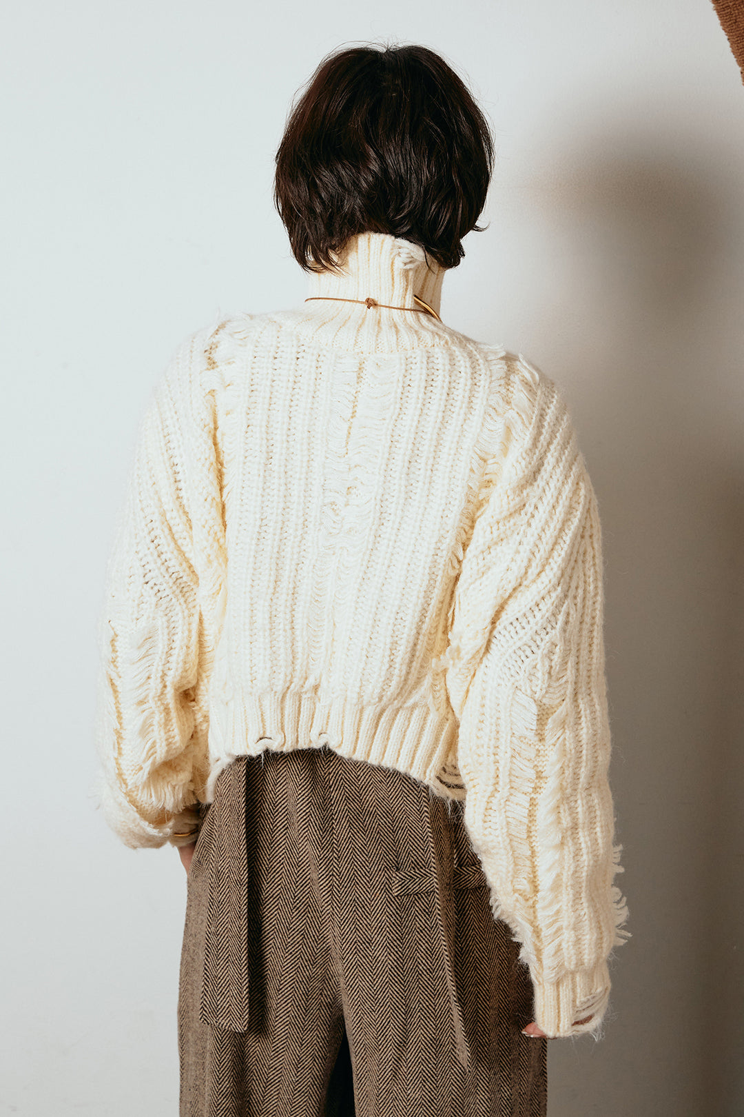 フリンジタートルショートニット